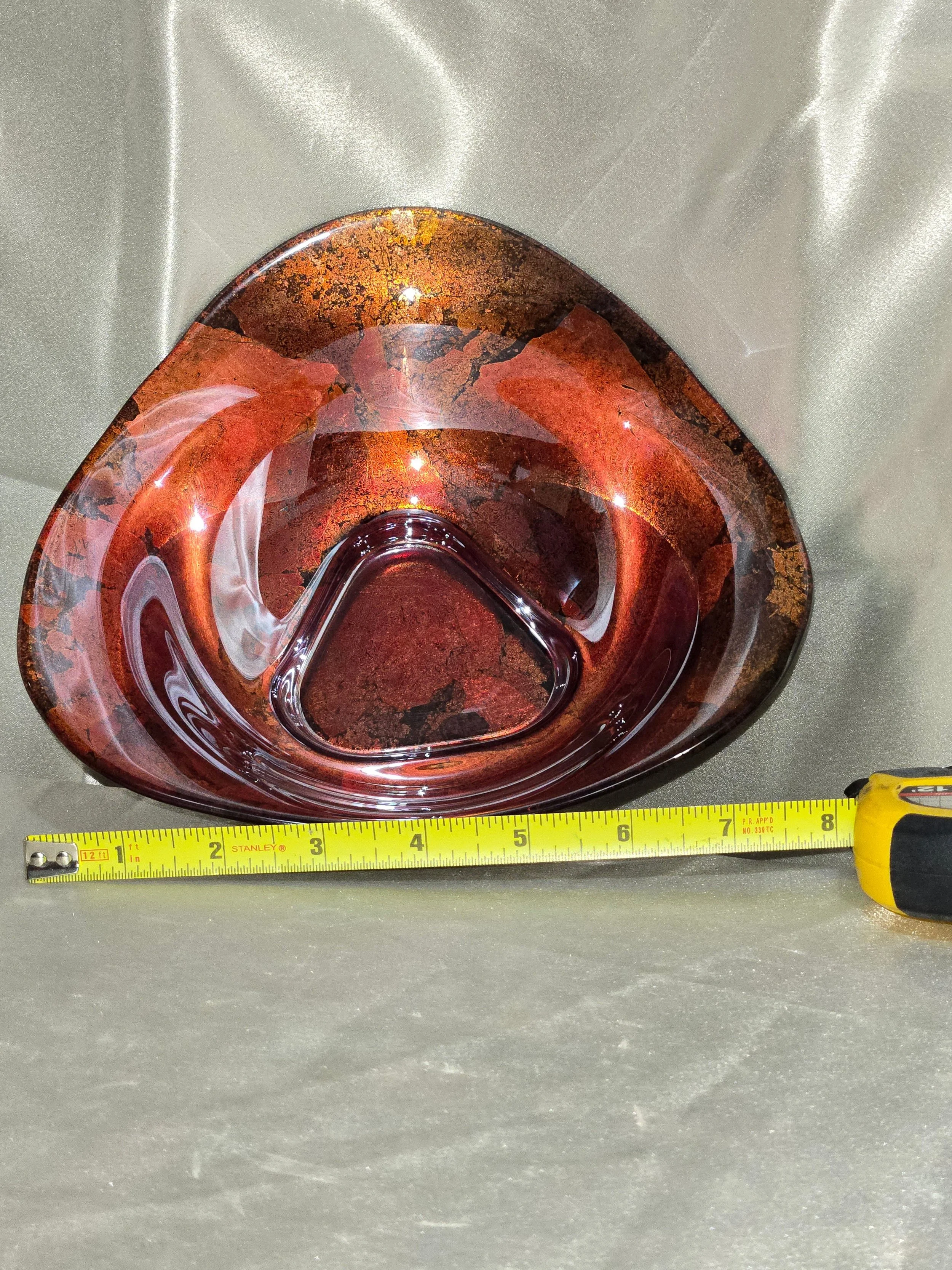 Vintage Italian art glass centerpiece bowl close up