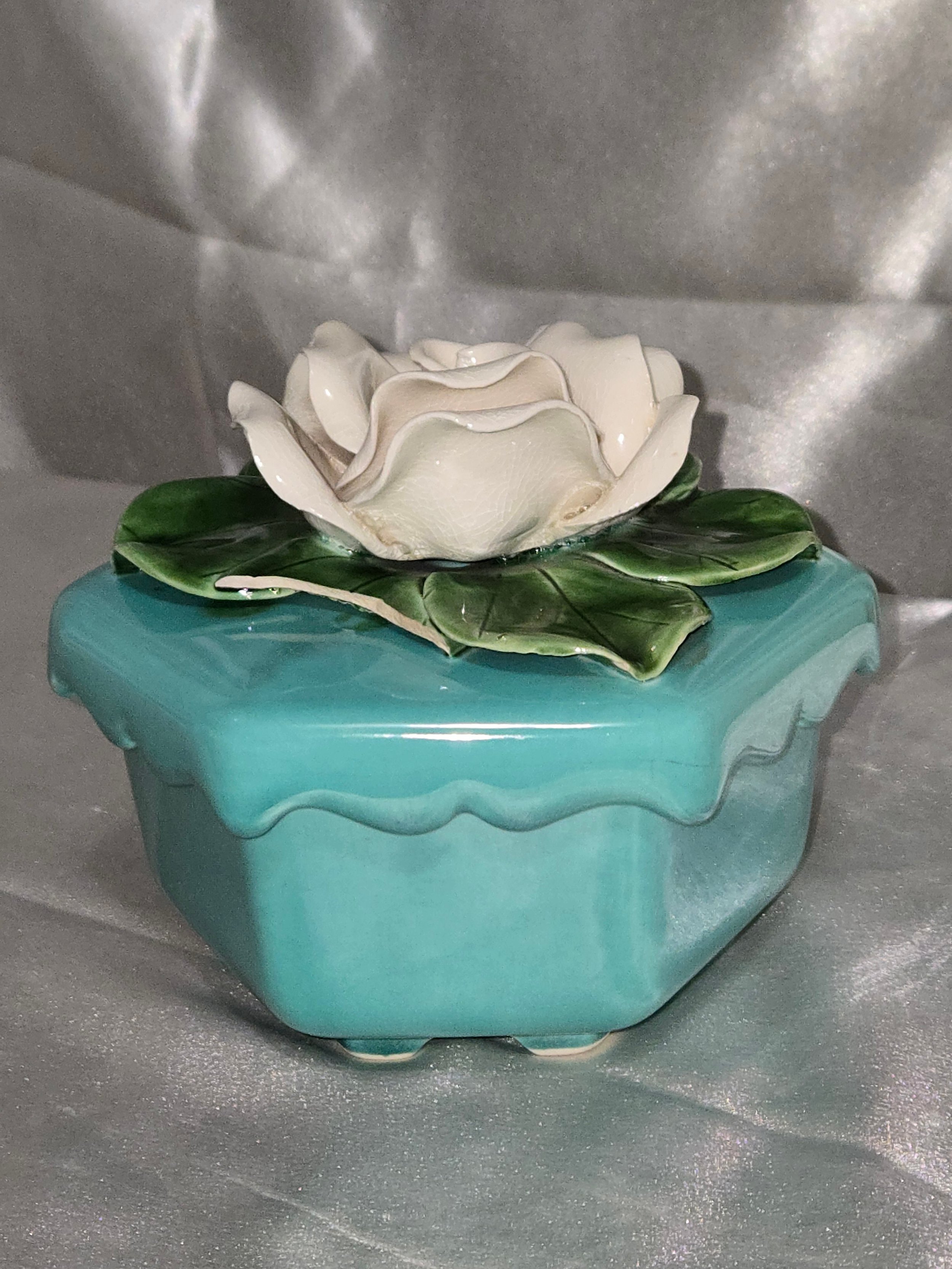 Vintage ceramic box with applied flower and leaf details