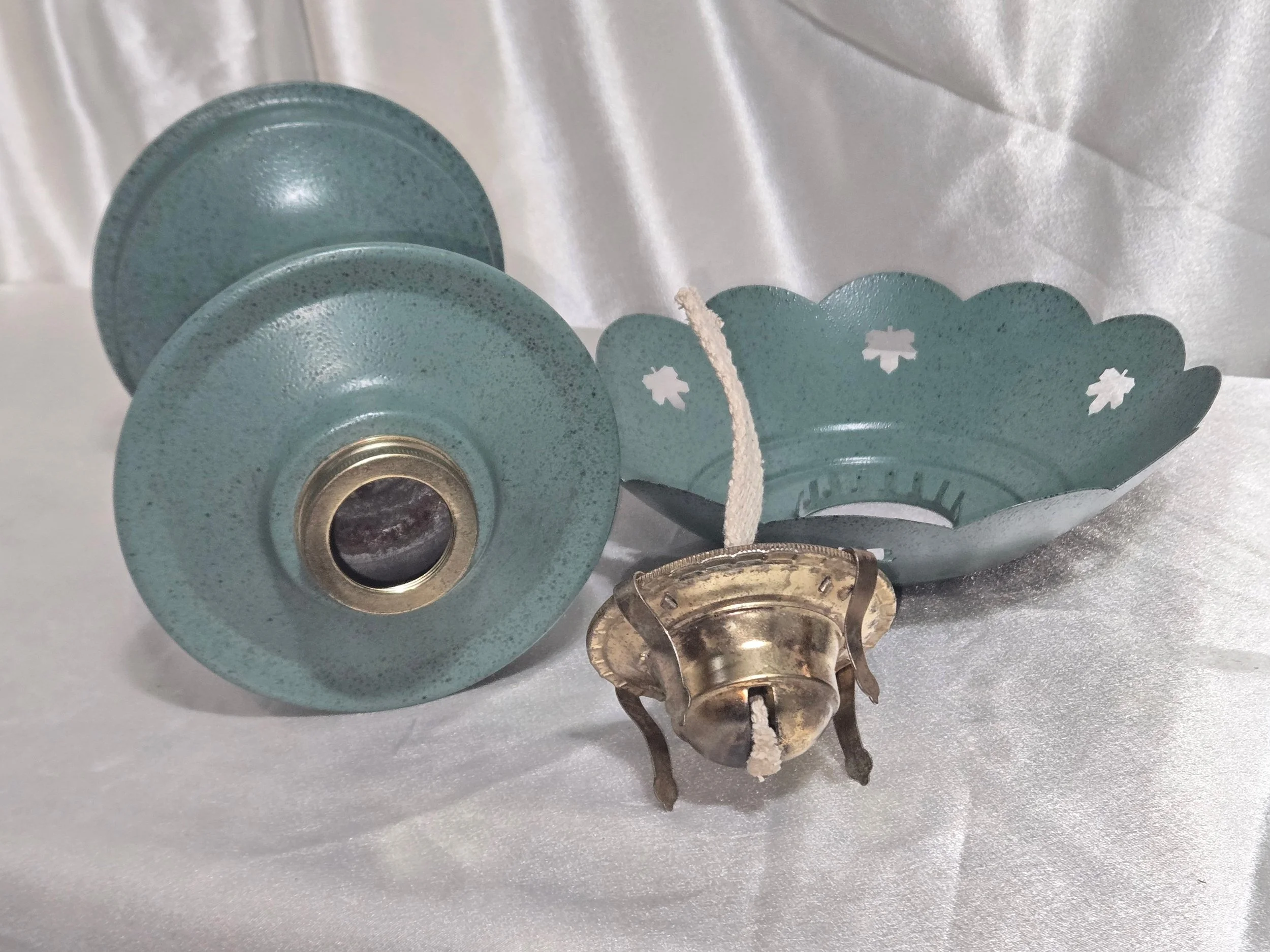 Vintage metal oil lamp rustic farmhouse décor