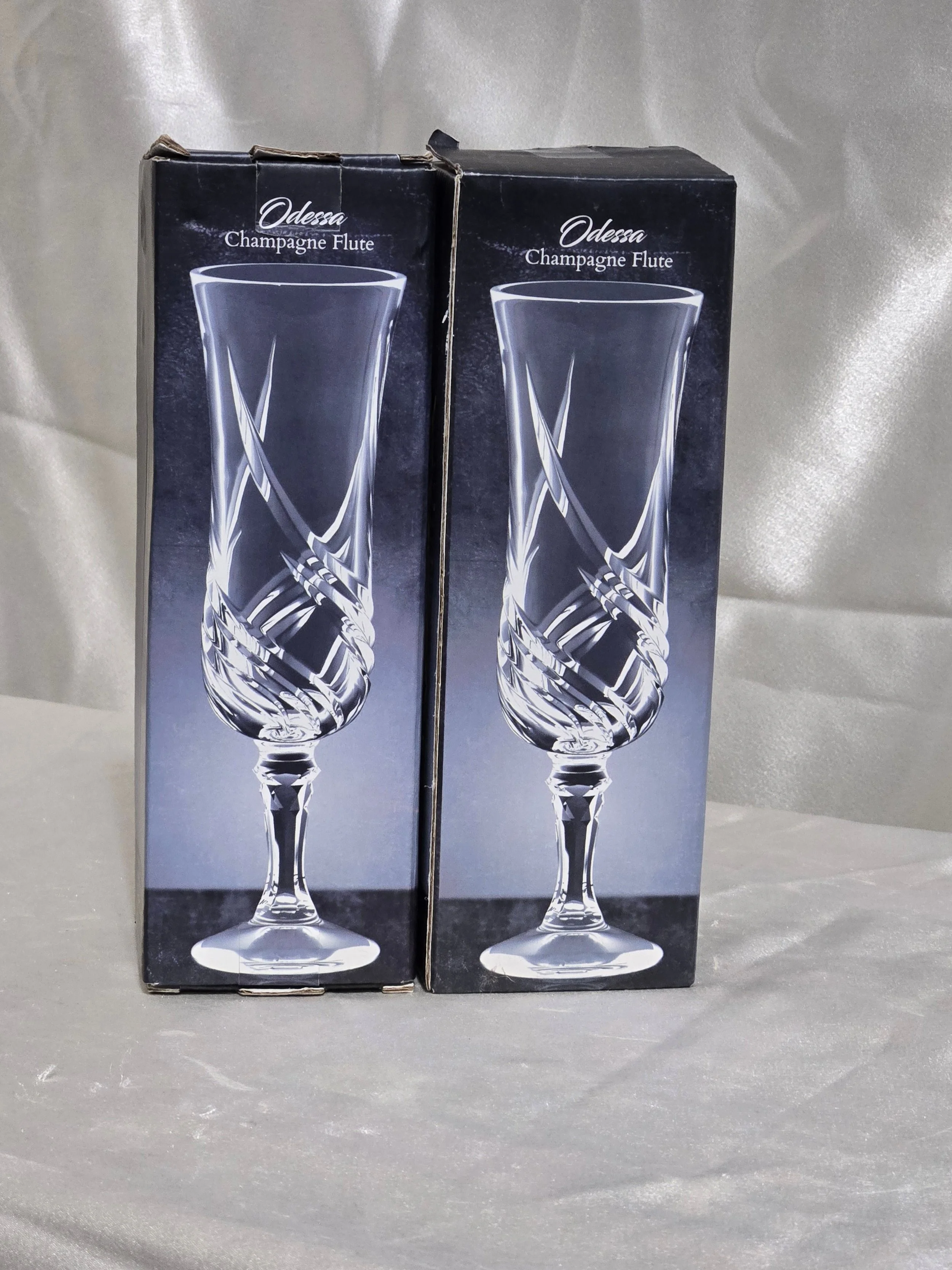 Odessa champagne flute with swirl cut crystal style design