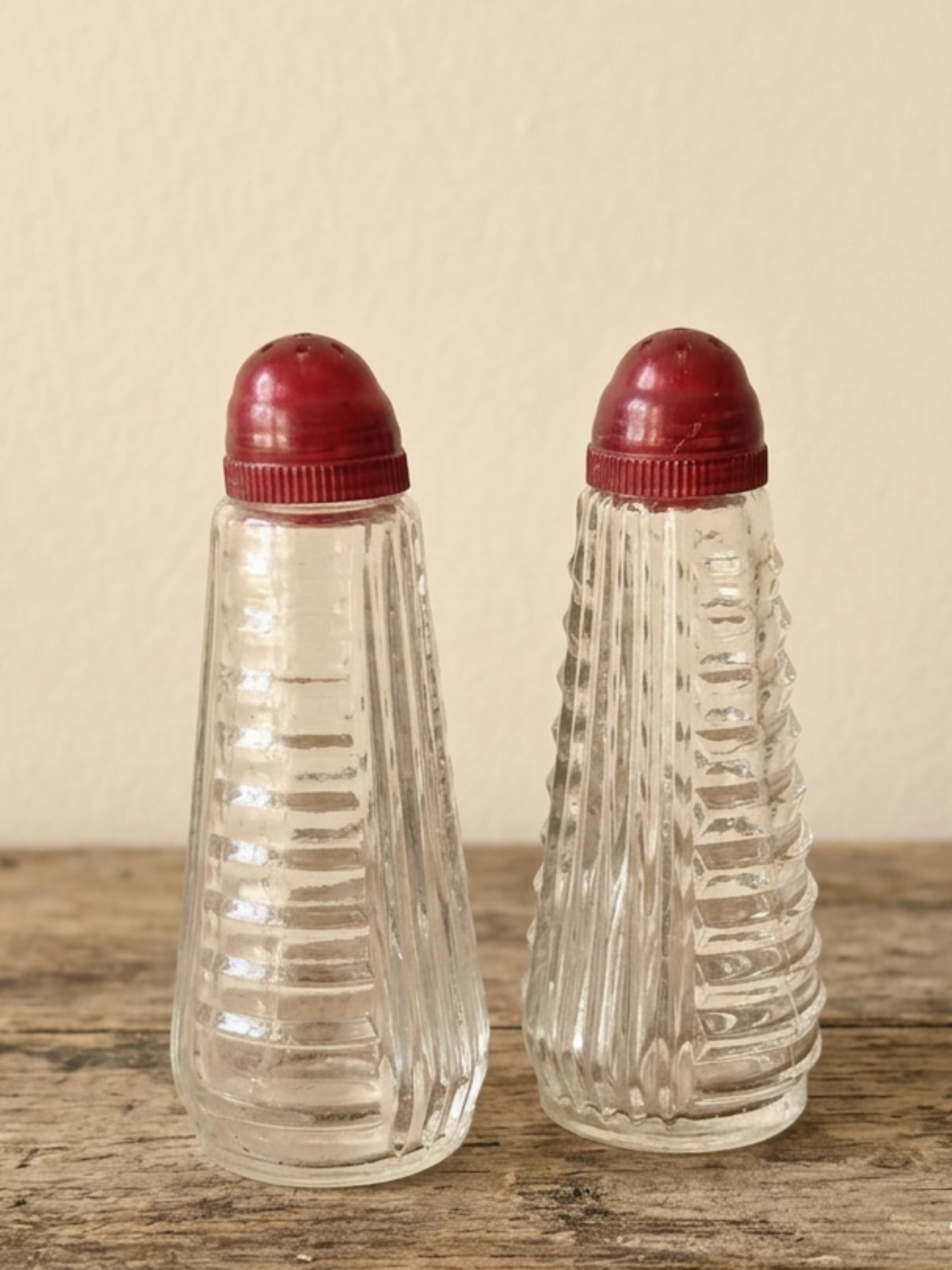 salt+pepper+red.png