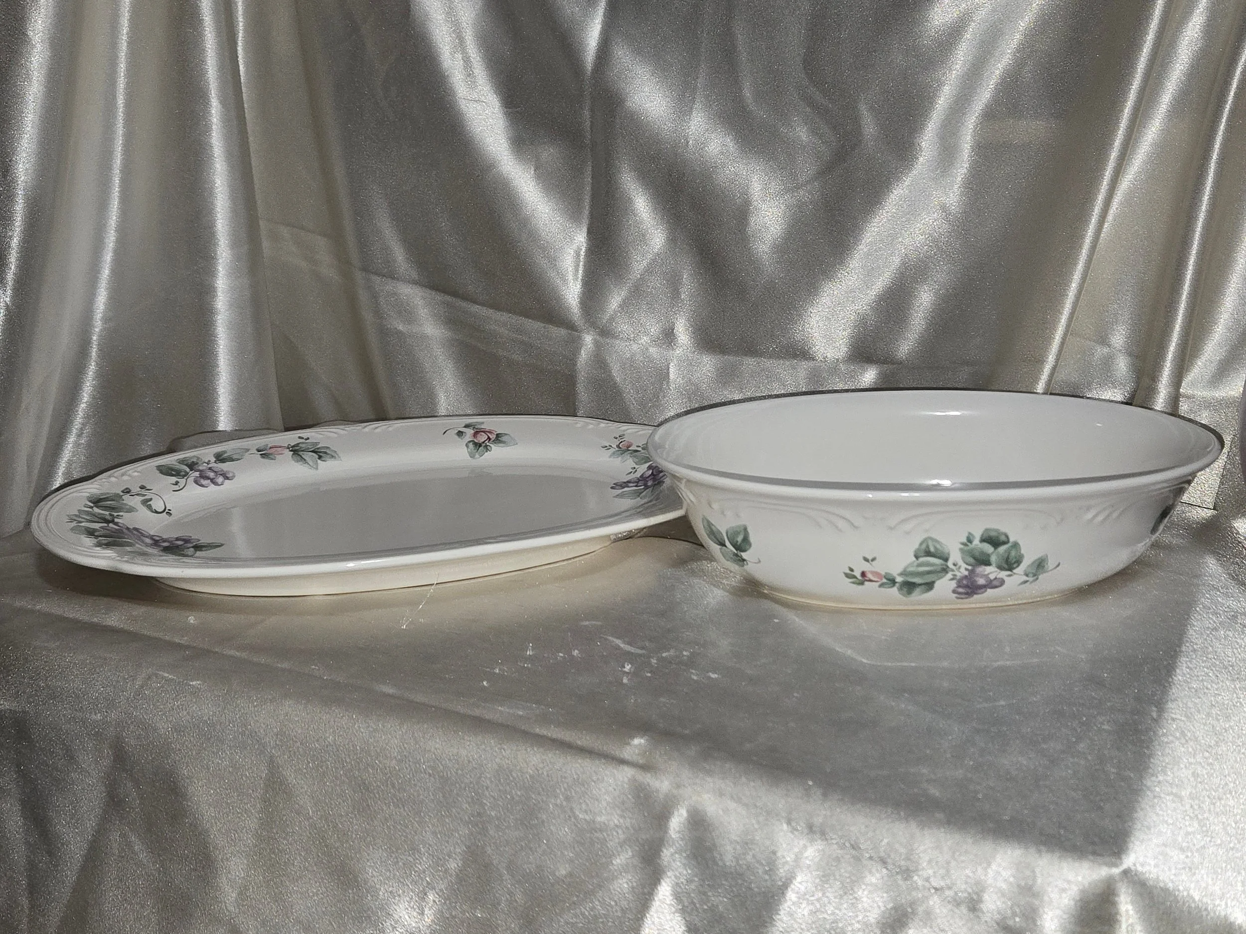 Farmhouse style Pfaltzgraff serving dishes