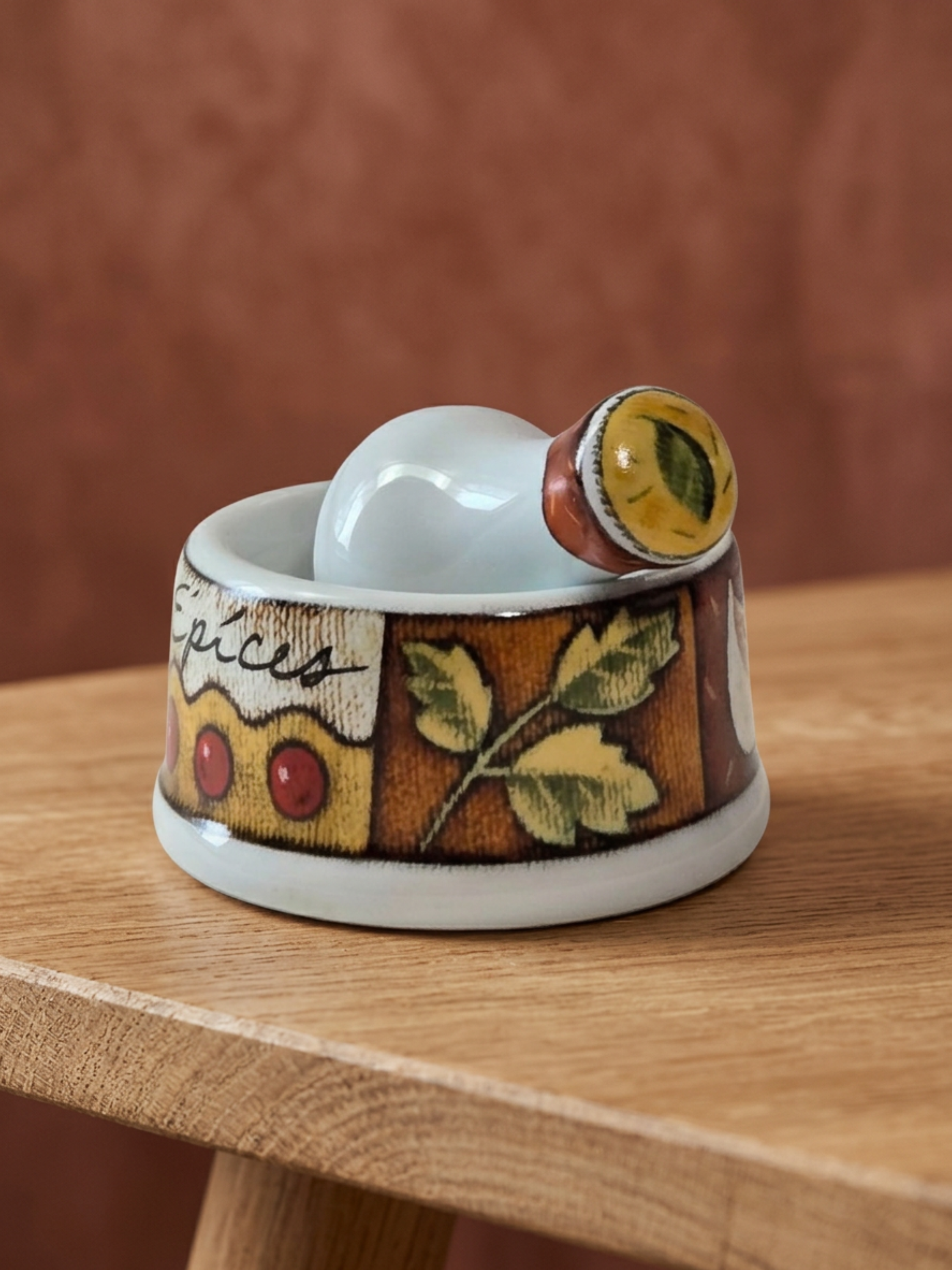 Vintage Joie MSC International Ceramic Mortar & Pestle, Garlic Spice Grinder, Retro Kitchen Decor