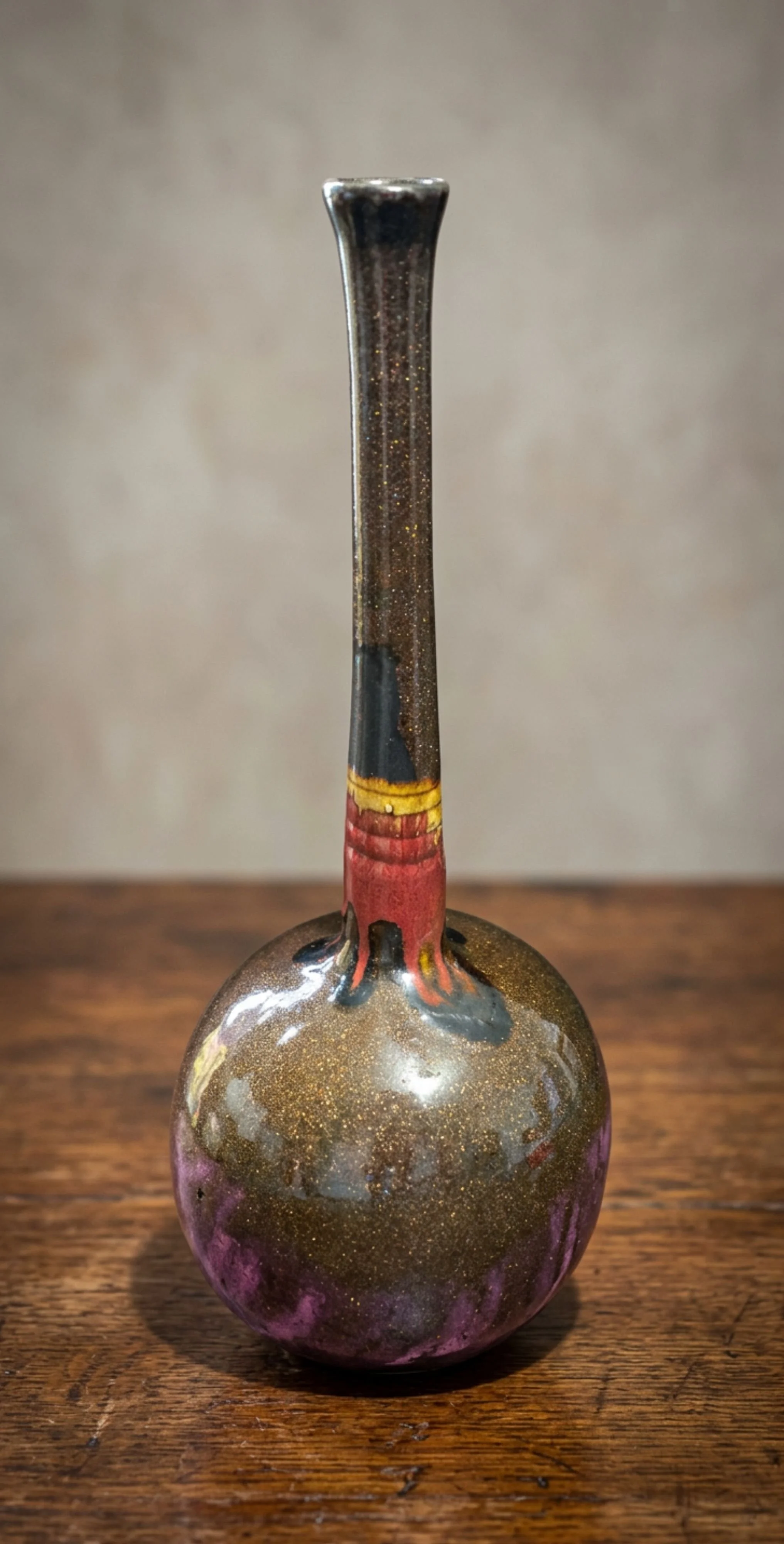 Large vase big base skinny neck.jpg