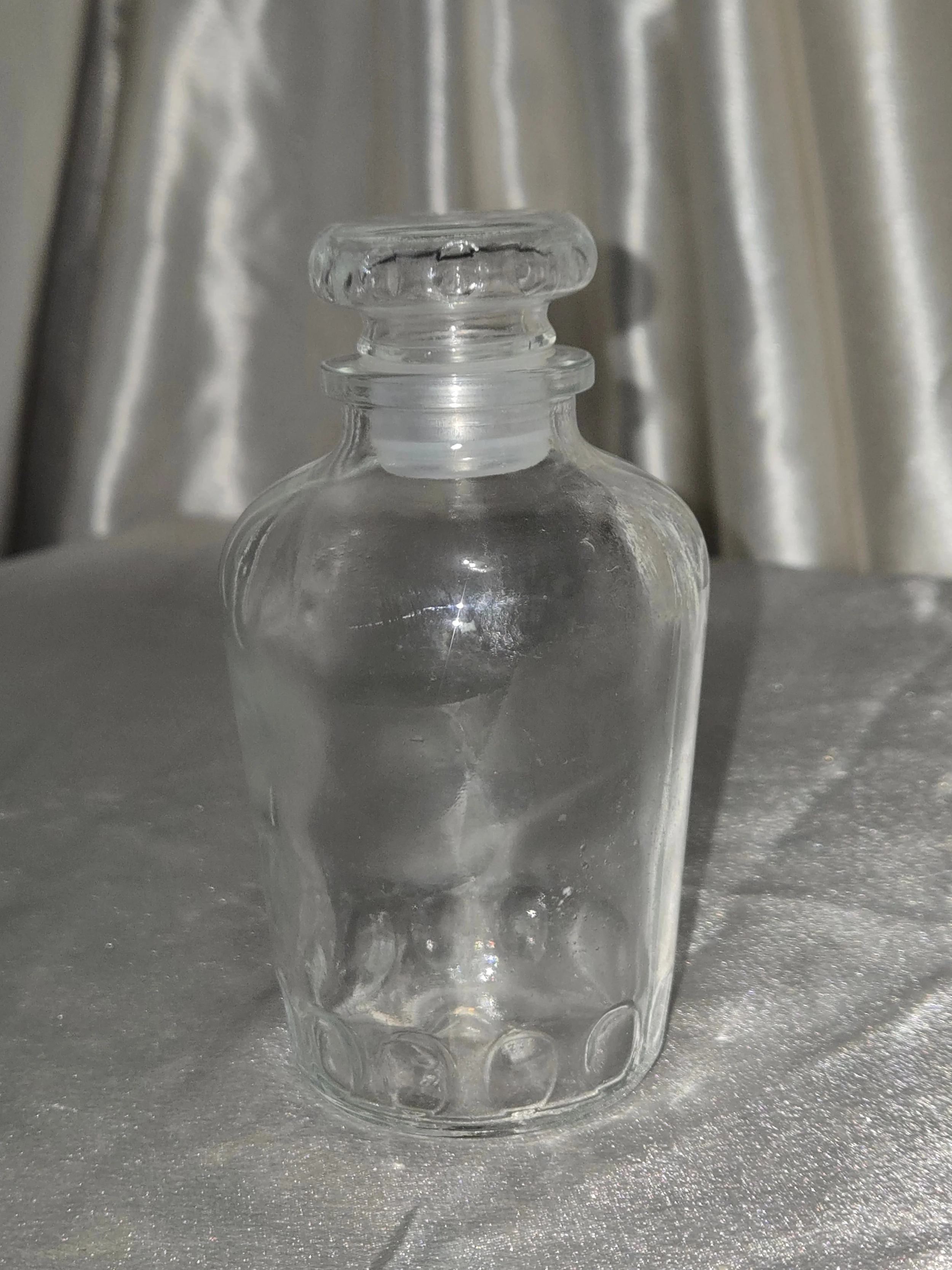 Vintage Glass Apothecary Bottle with Stopper – Vanity Decor