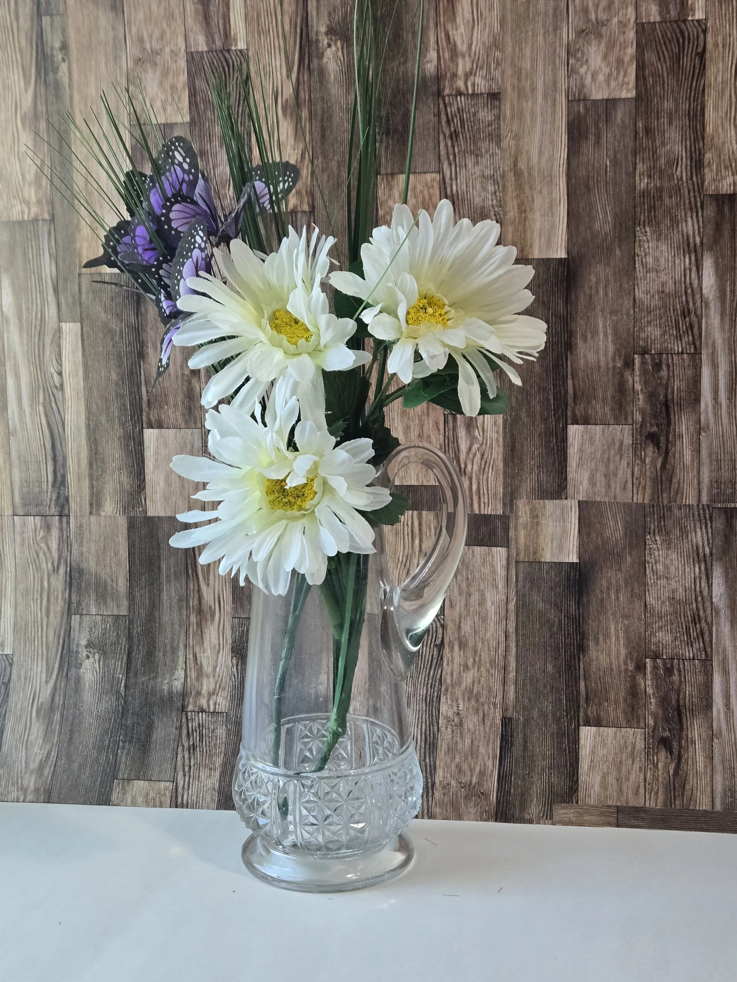 Vintage Clear Glass Pitcher • Pressed Starburst Base • EAPG Style Water Jug • Farmhouse Cottage Decor • Floral Vase • 10” Glass Pitcher