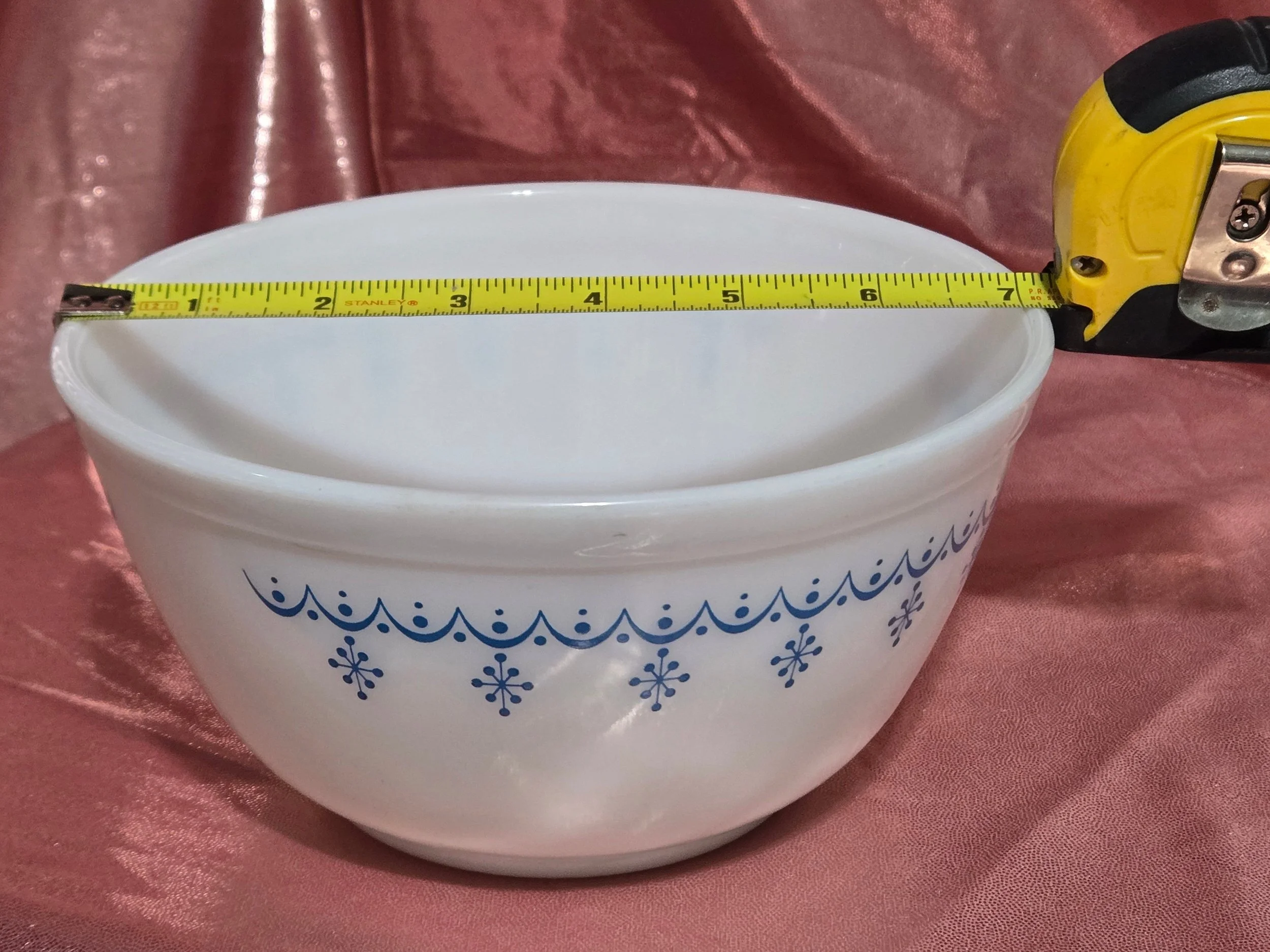 Mid century Pyrex blue mixing bowls