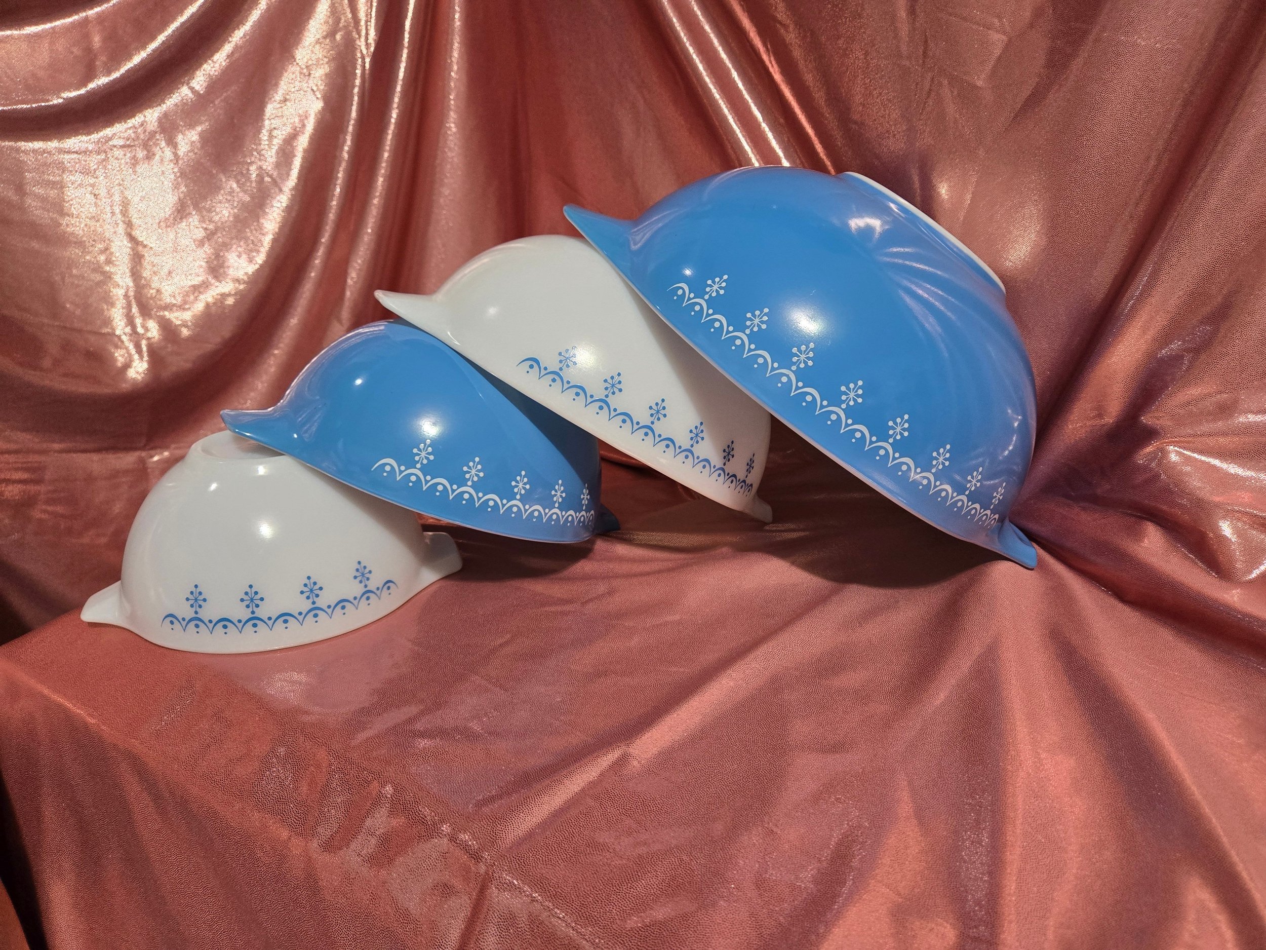 Vintage Pyrex Snowflake Blue Cinderella mixing bowls set of four