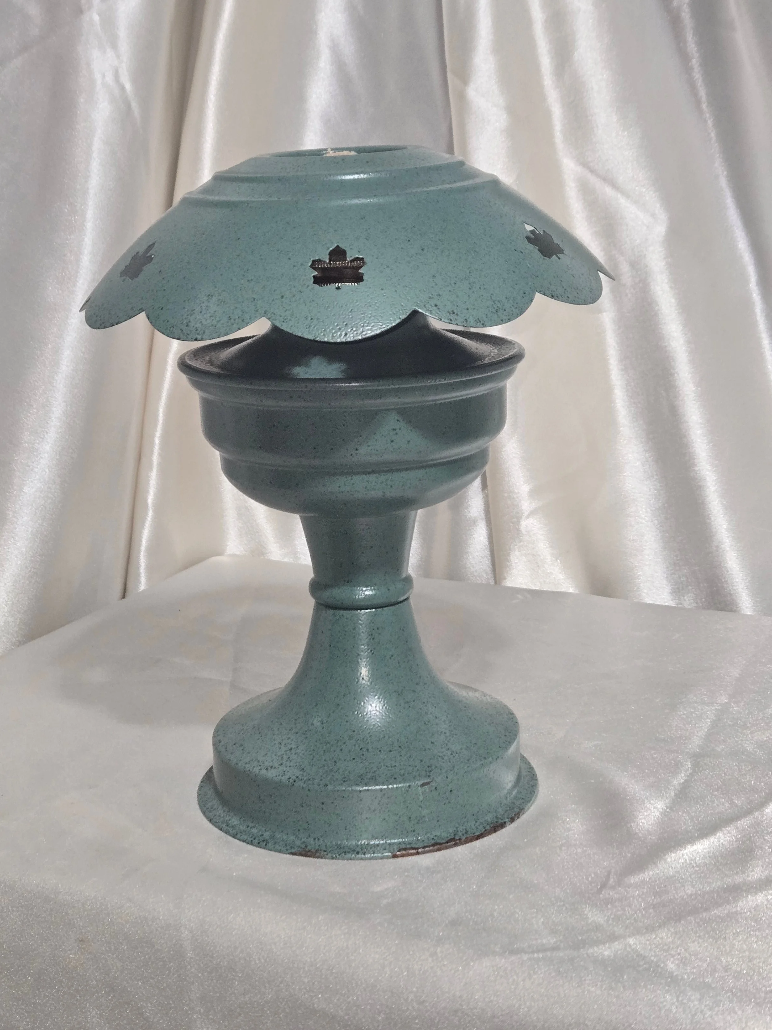 Close up of Dietz oil lamp burner and chimney