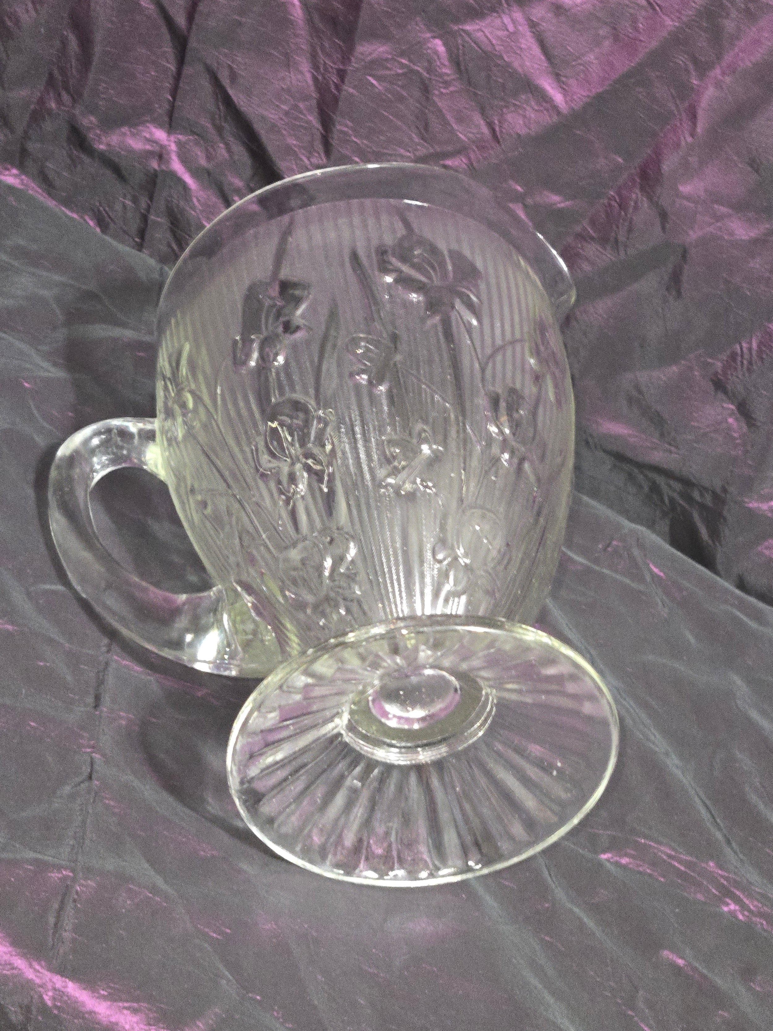 Bottom detail of Jeannette Glass Iris and Herringbone pitcher
