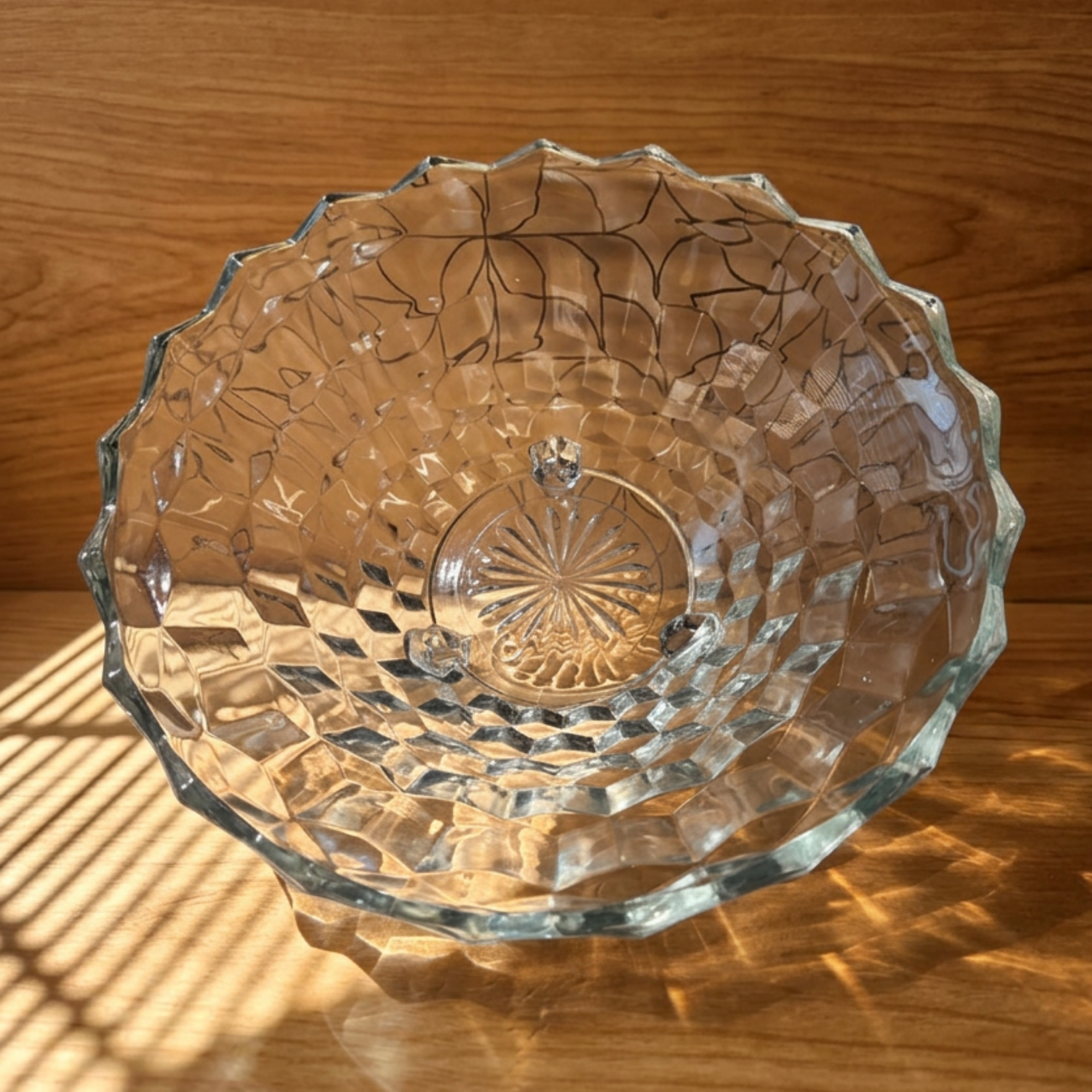 Cubist glass bowl.png