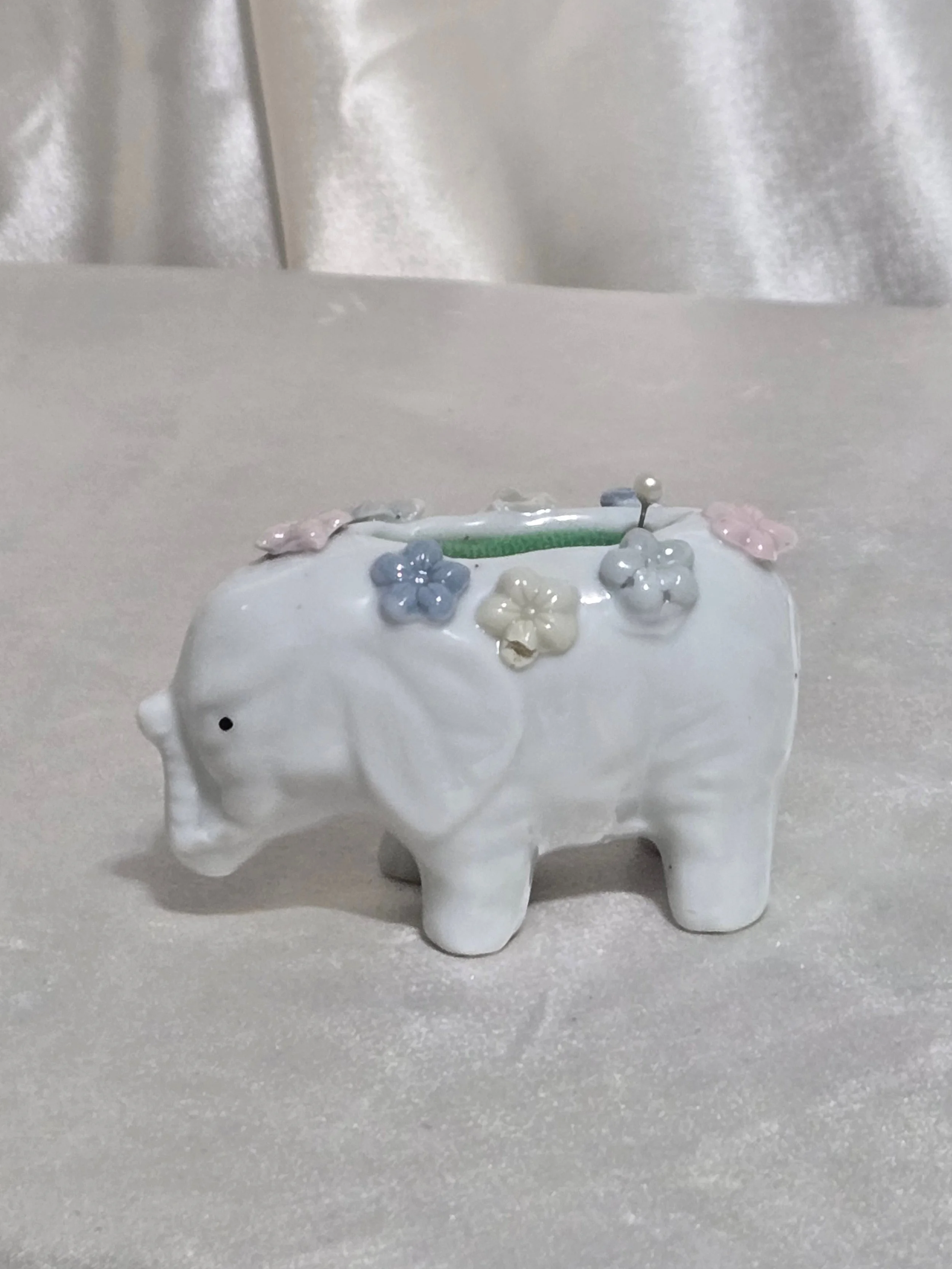 Vintage Ceramic Elephant Pin Cushion – Floral Porcelain Sewing Decor with Original Pin