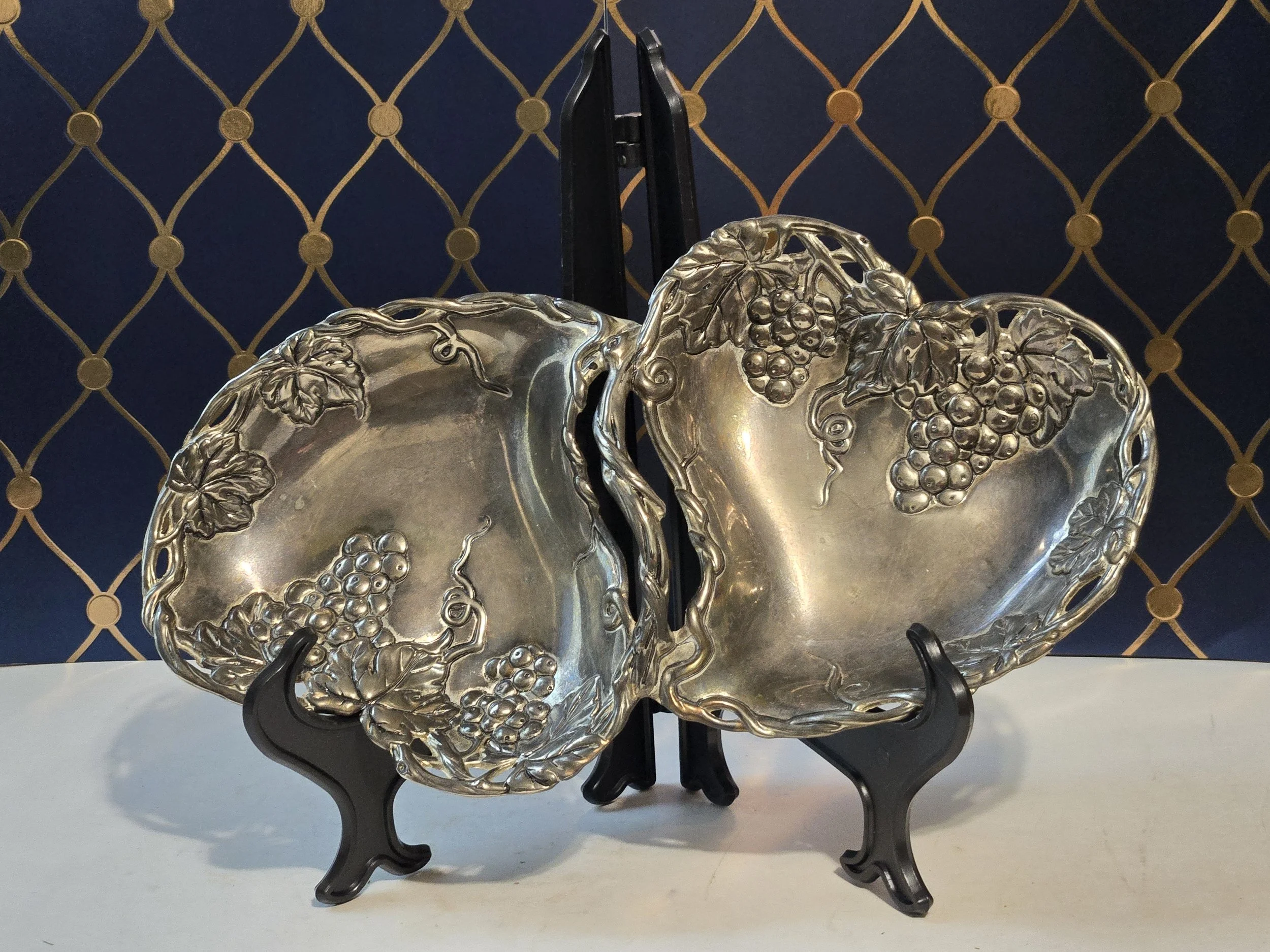 Vintage Godinger Silver Plate Double Heart Grape Vine Divided Serving Dish