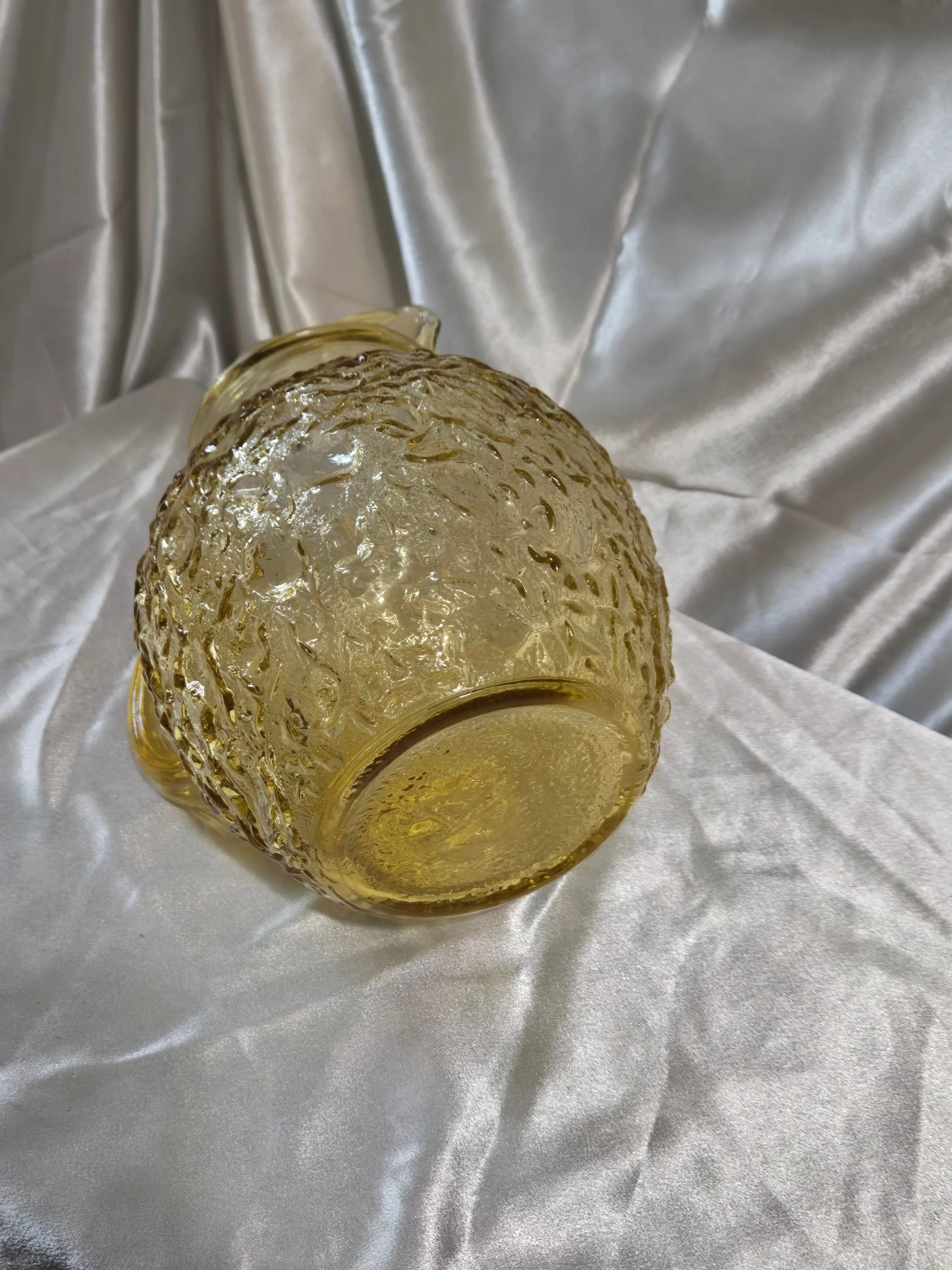 Anchor Hocking amber Lido Milano pitcher top view