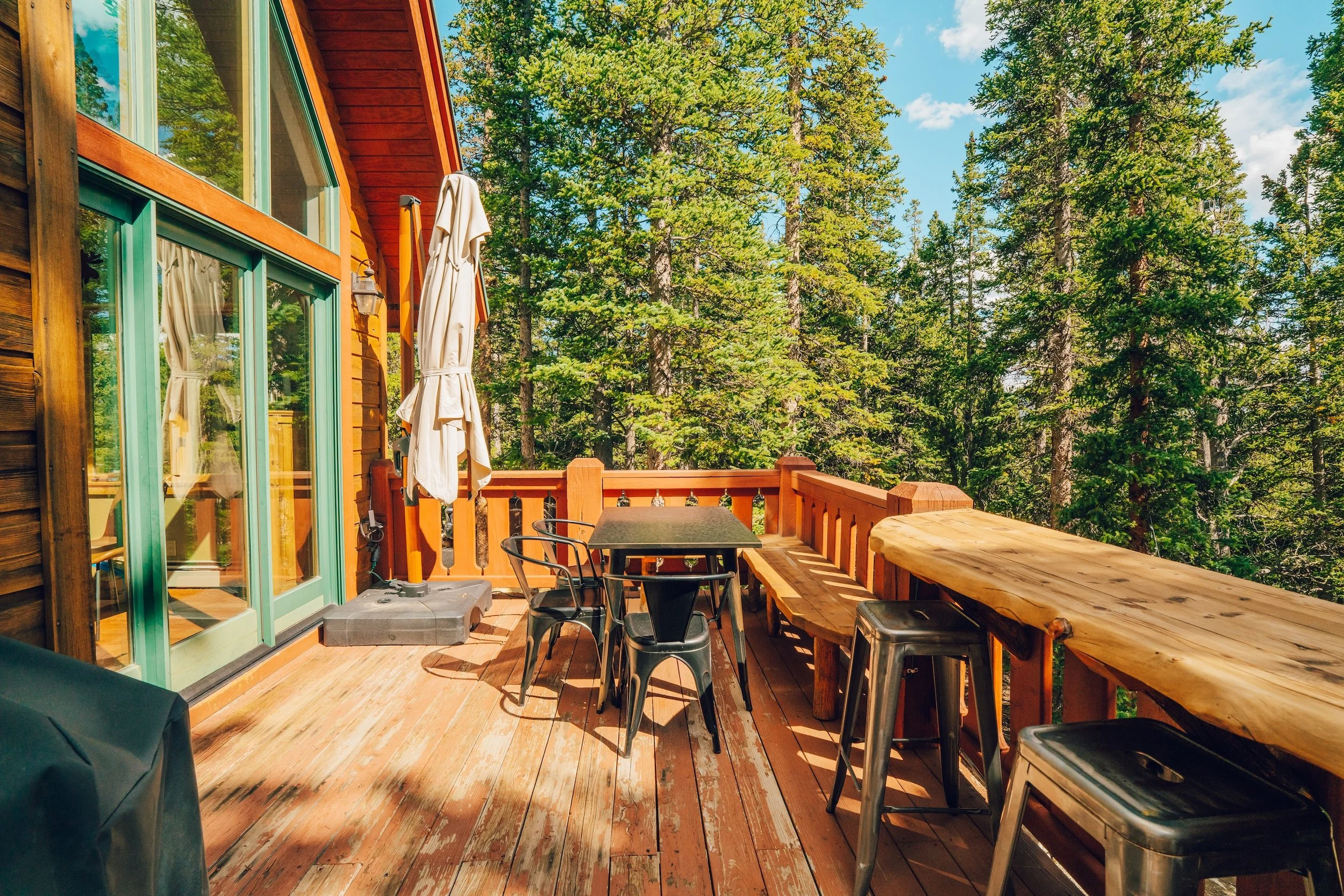 Deck + Outdoor Dinning Table