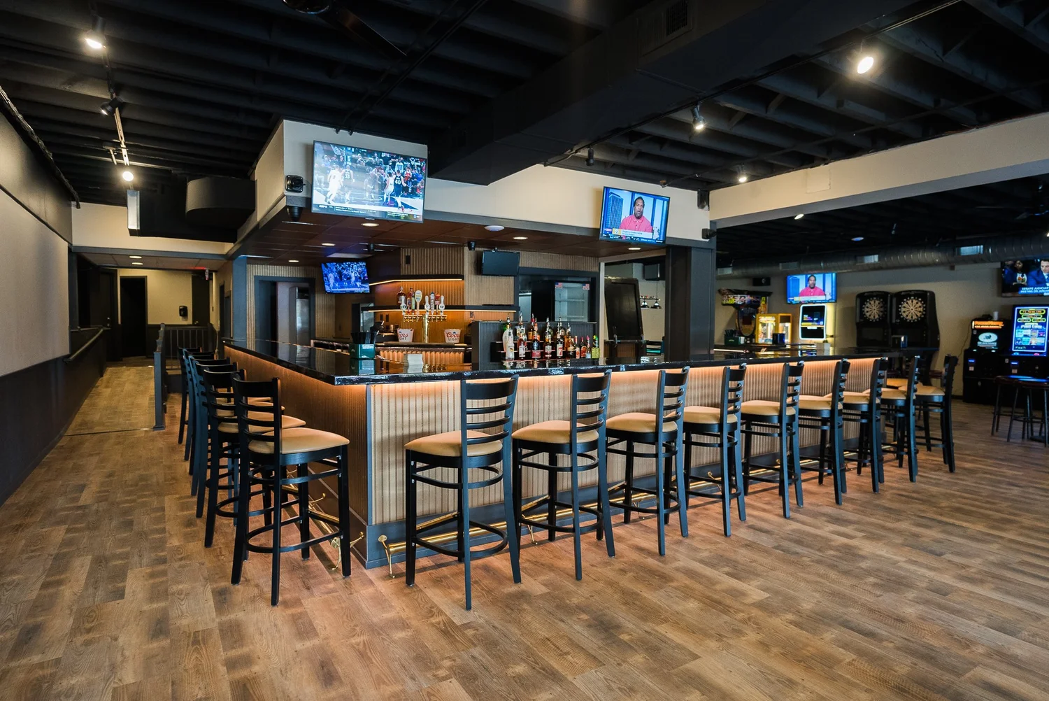 THE ROOKERY | La Crosse's Spot for Food, Drinks, and Game Day Fun!