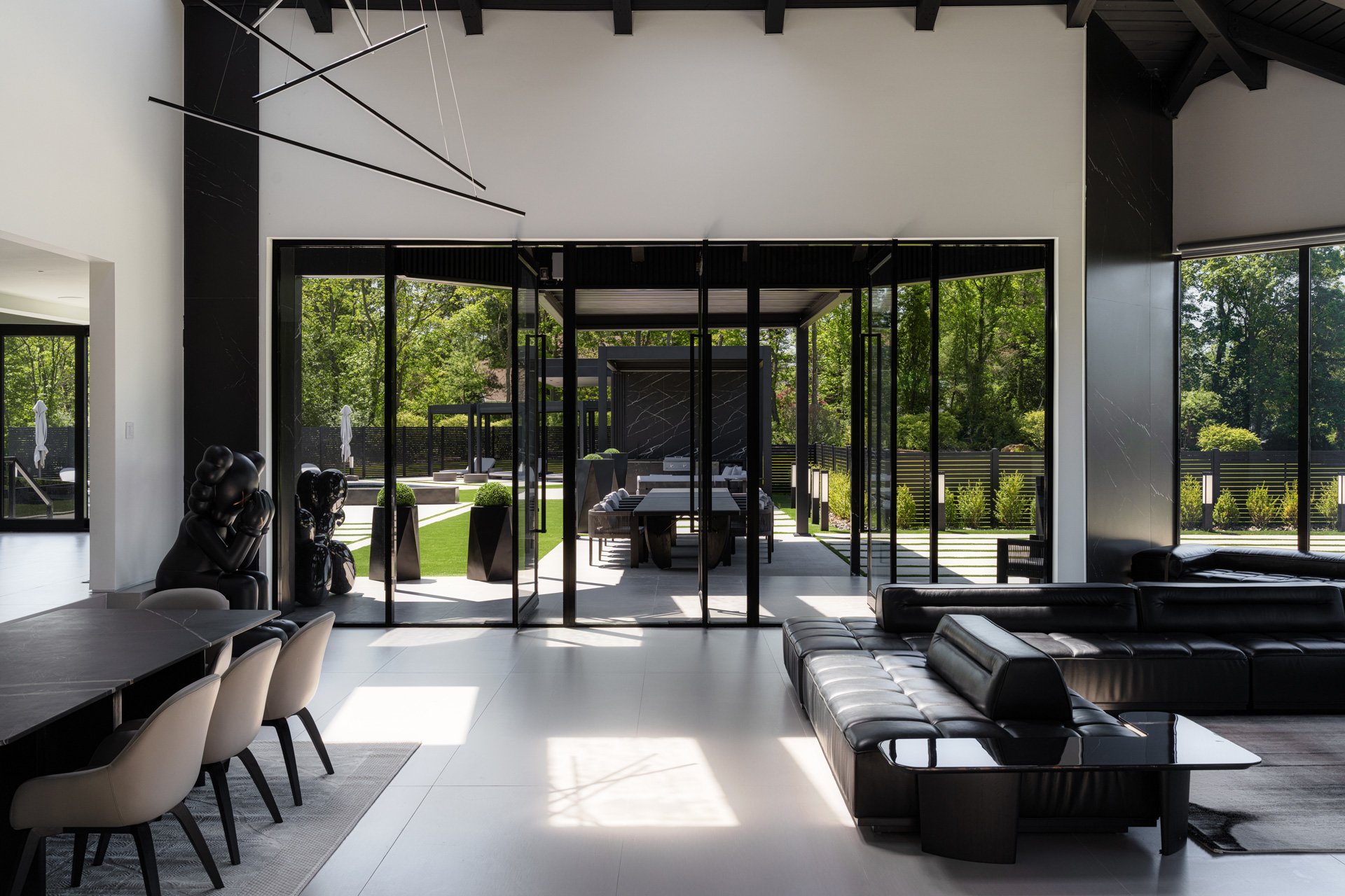 Shadow-House-Stills20.jpg