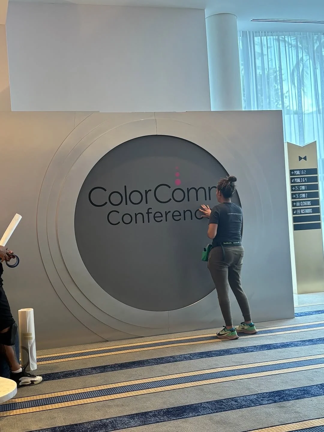 Putting up ColorComm wall