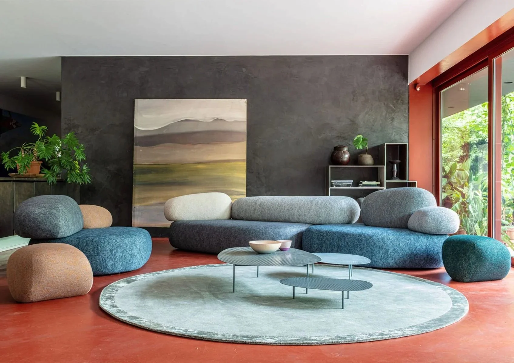 Mobilia-Moroso-PebbleRubble-ModularSofa-Ambient-1.jpg