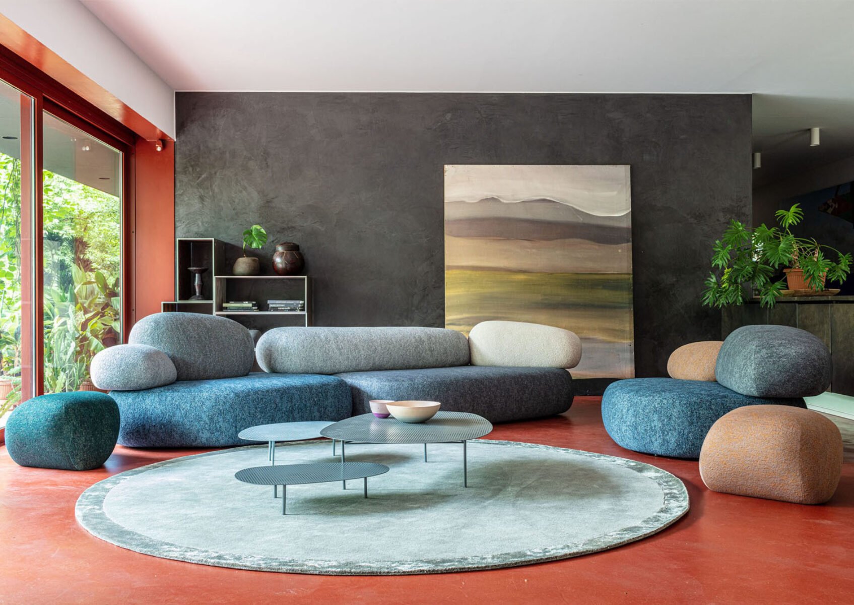 Mobilia-Moroso-PebbleRubble-ModularSofa-Ambient-1.jpg