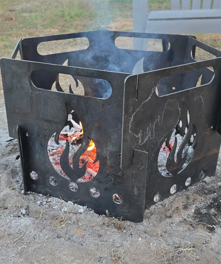 Flat pack steel fire pit