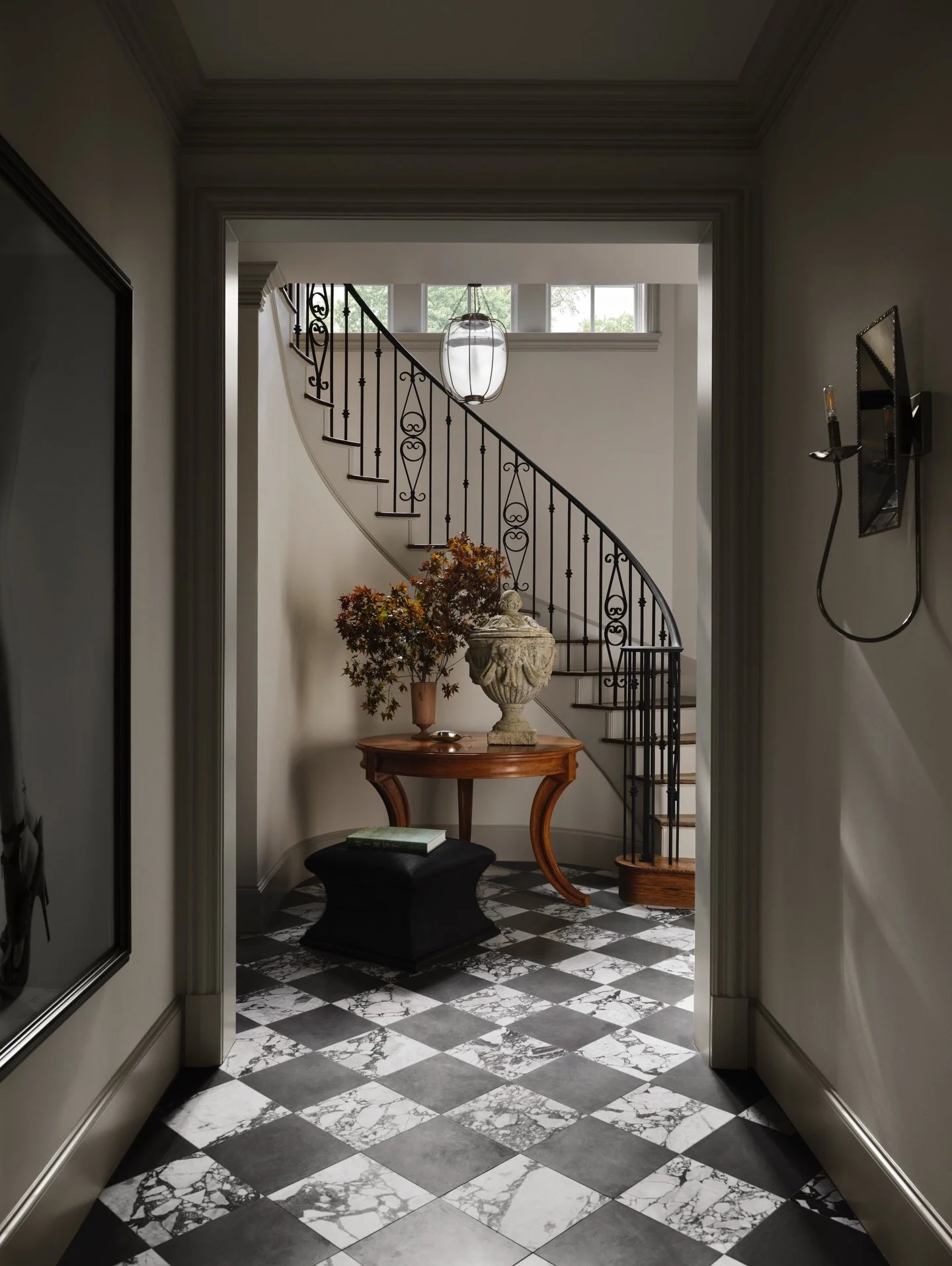 A combination of Old-World restraint &amp; modern clarity are always our throughline. 

Interiors: #seesdesign 
Photography: @lacey_land 
Styling: @russellbrightwell