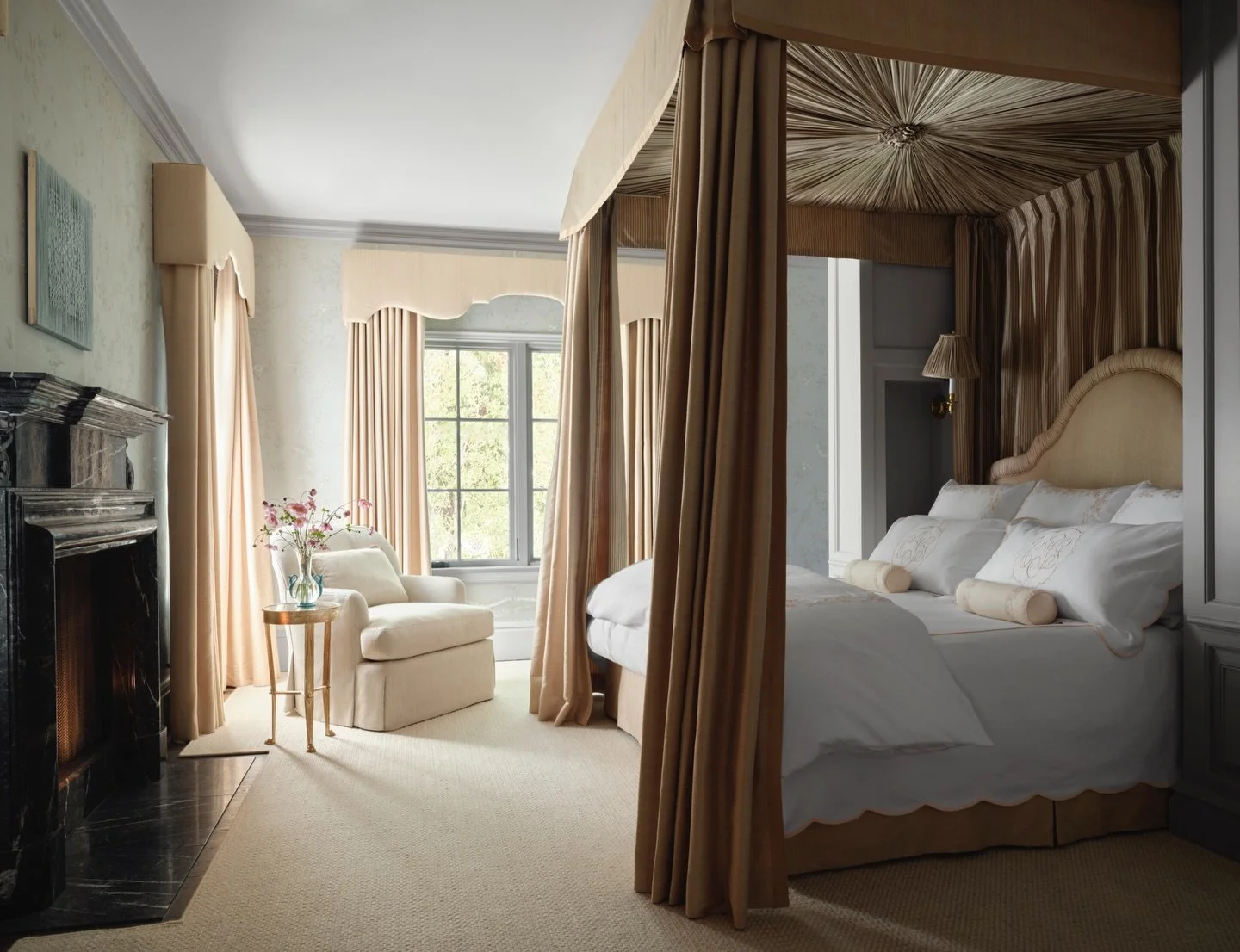A moment for the tranquility of this primary bedroom, where quiet custom @degournay walls wrap the space in a cocoon, and a hushed palette of colors and textures invites rest. 

Interiors #seesdesign 
Architecture @briggs.ad 
Photography @douglasfrie