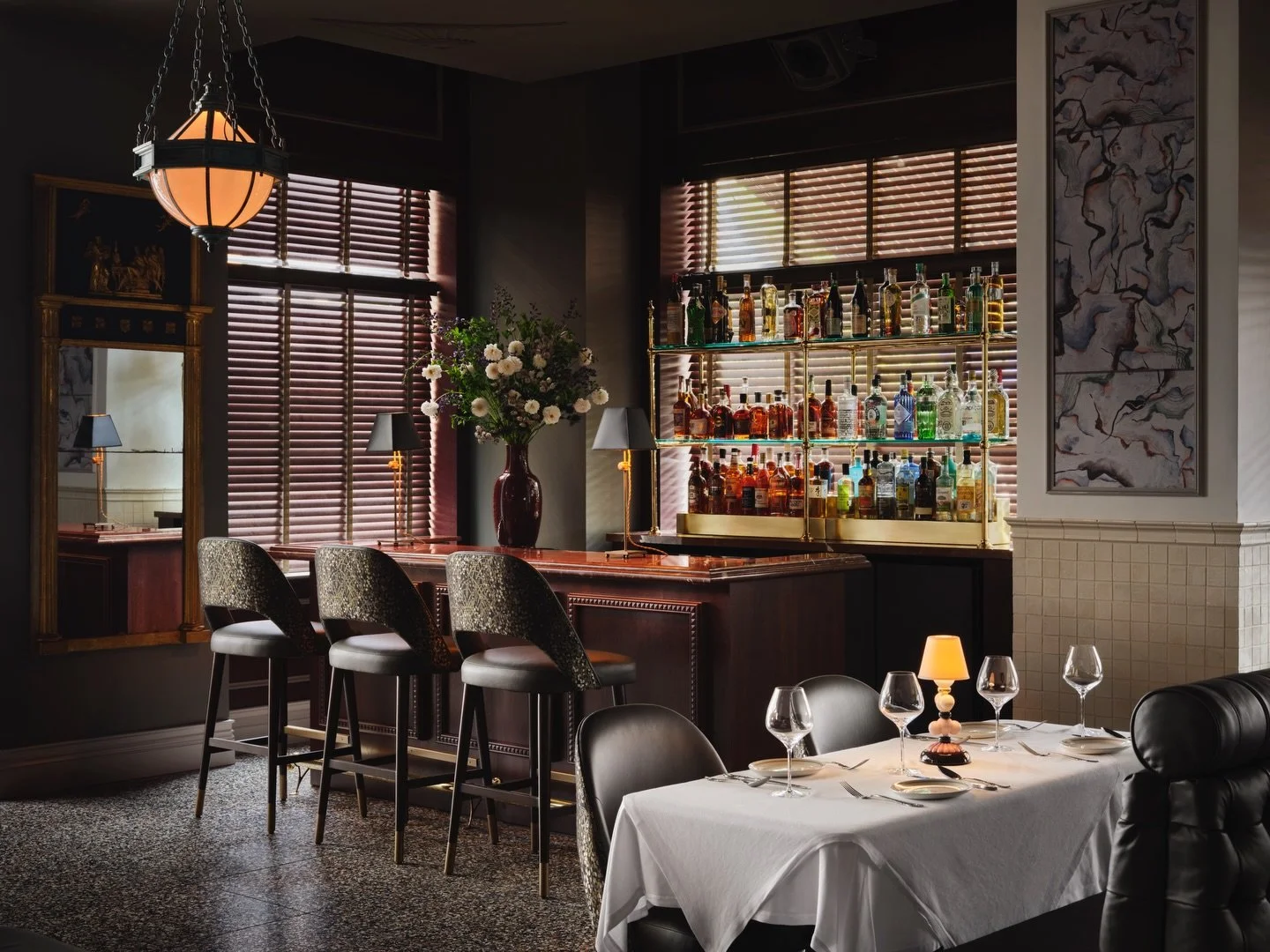 The interiors of another Duro Hospitality project take center stage again in the @landmanpplus Season 2 finale, where Tommy&rsquo;s (Billy Bob Thorton) lunch meeting unfolds at Mister Charles.

We&rsquo;re proud to see our interiors shaping the story