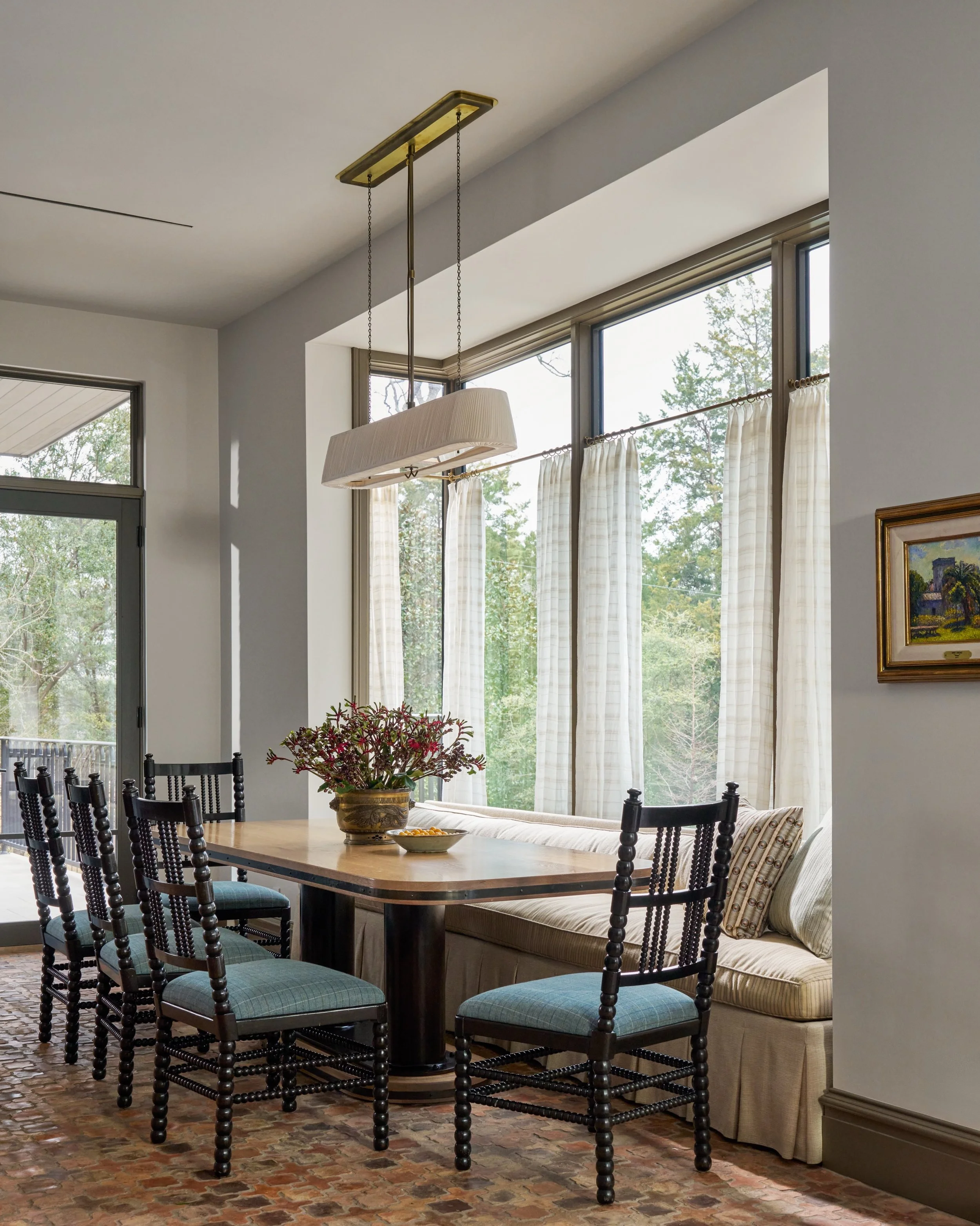 &ldquo;It all started with millwork and layering in details that have texture and age,&rdquo; says Ross See. &ldquo;We brought in stone, lighting, antiques, and architectural elements that added soul.&rdquo;

In this Dallas residence, the airy dining