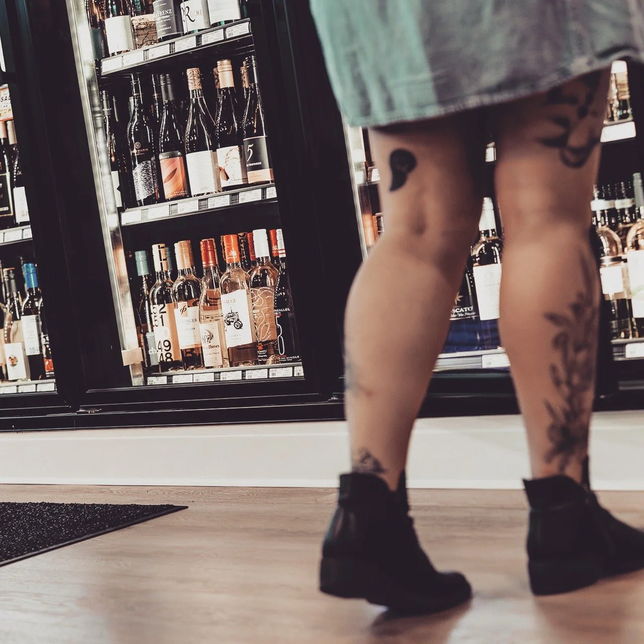 Let's talk wine math... 🤓

Did you know that you can get 10% OFF when you buy ANY 12 bottles of wine? 

Q. What if I want to buy 7 bottles of French wine and 5 bottles of BC wine?
🍷YES! 10% OFF!

Q. What if I buy 3 bottles of BC wine, 4 bottles of 