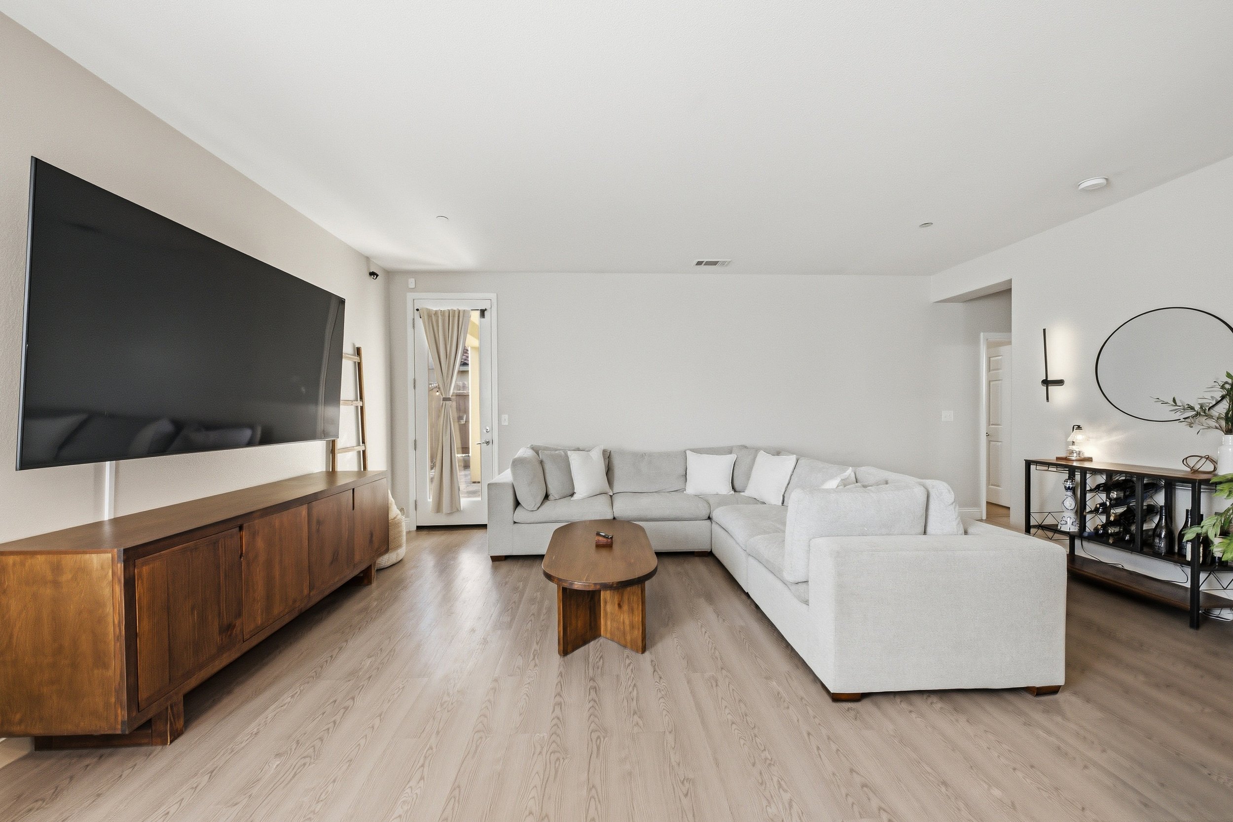 4437 La Joya -41.jpg