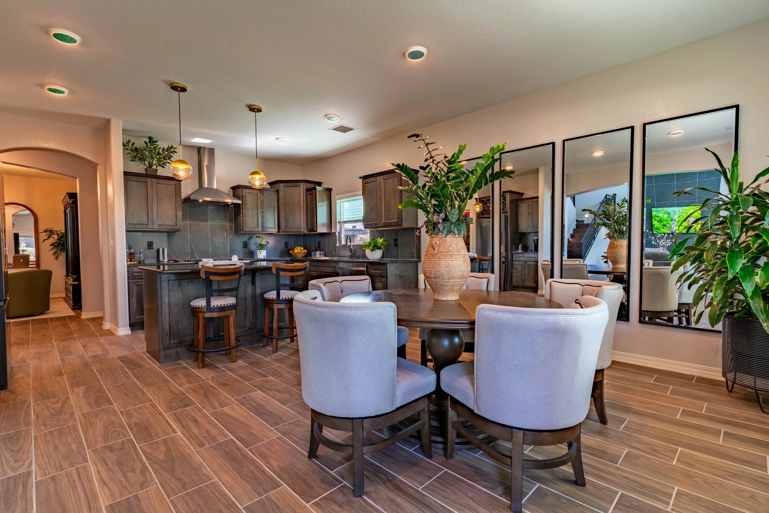 DSC05181-HDRAPHausMedia-RealEstatePhotography.jpg