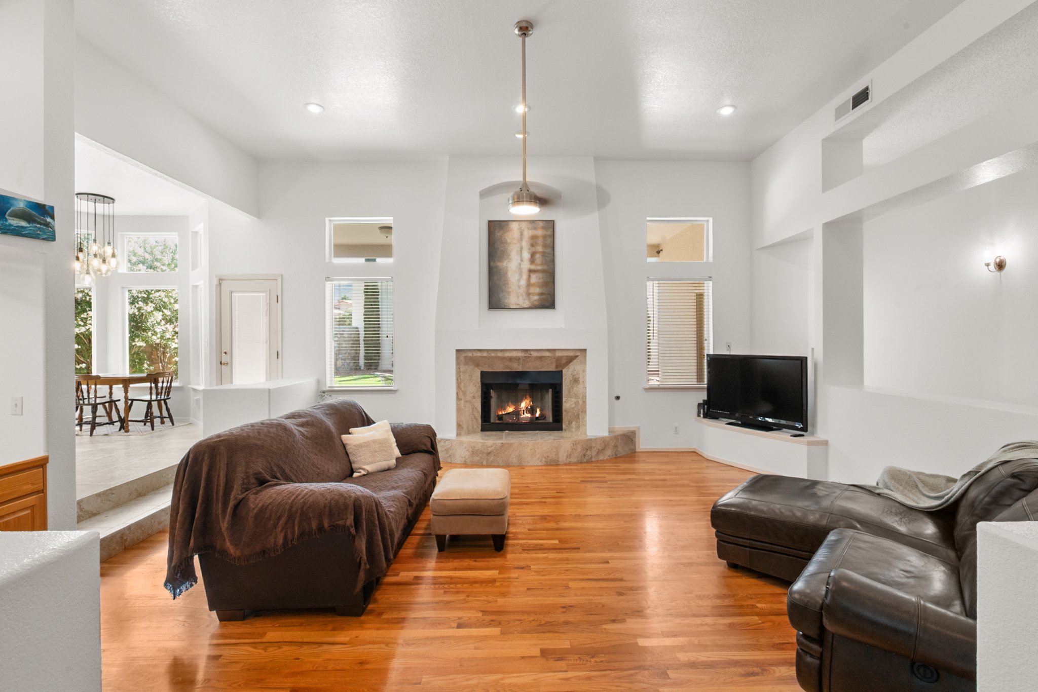 Real-Estate-Photography-APHausMedia-12-01260.jpg