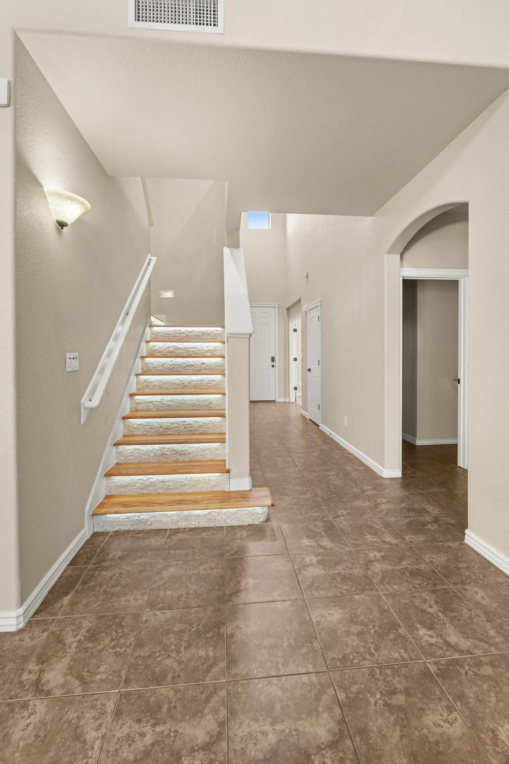 APHausMedia-RealEstateMedia-33.jpg