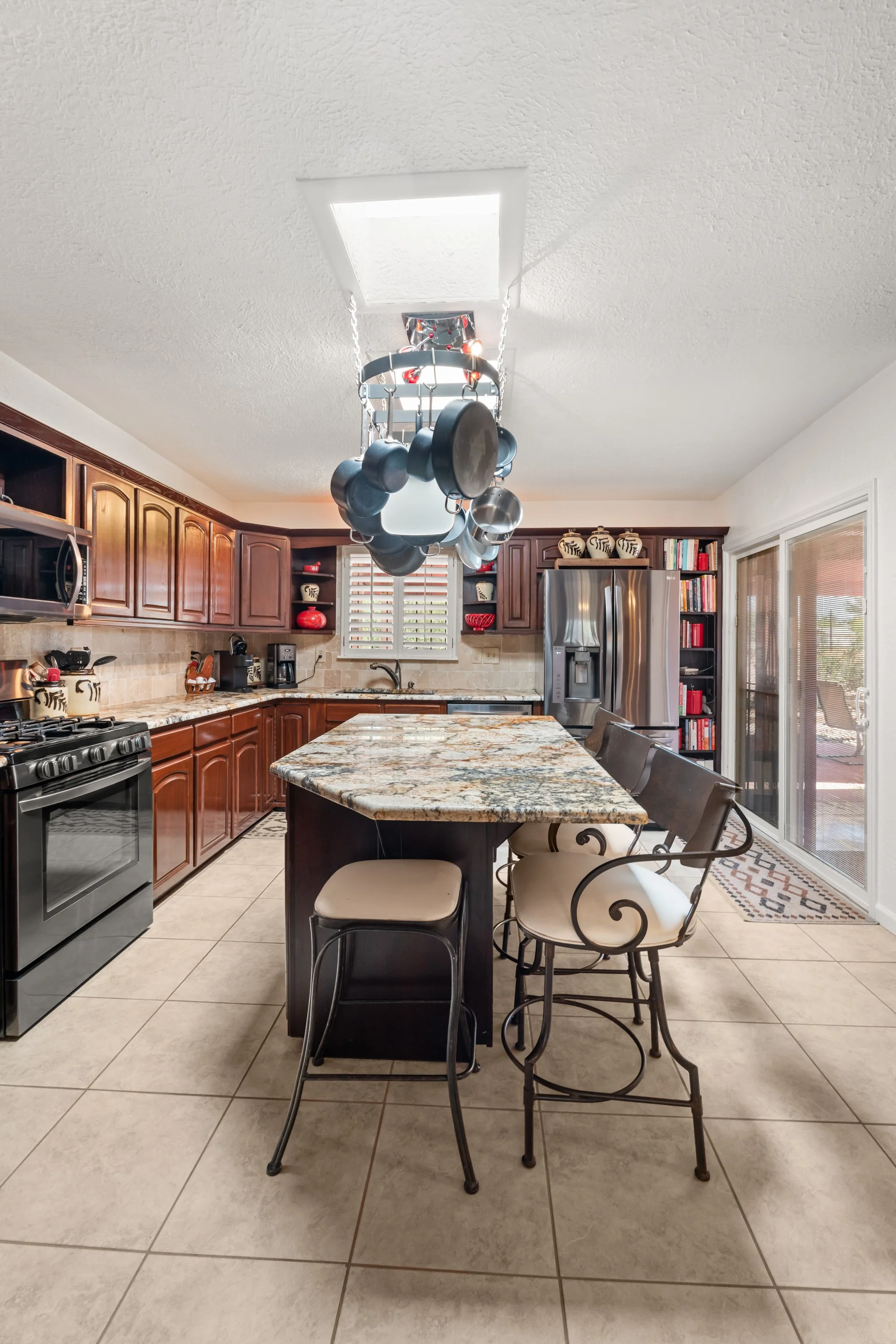 APHausMedia-RealEstateMedia-25.jpg