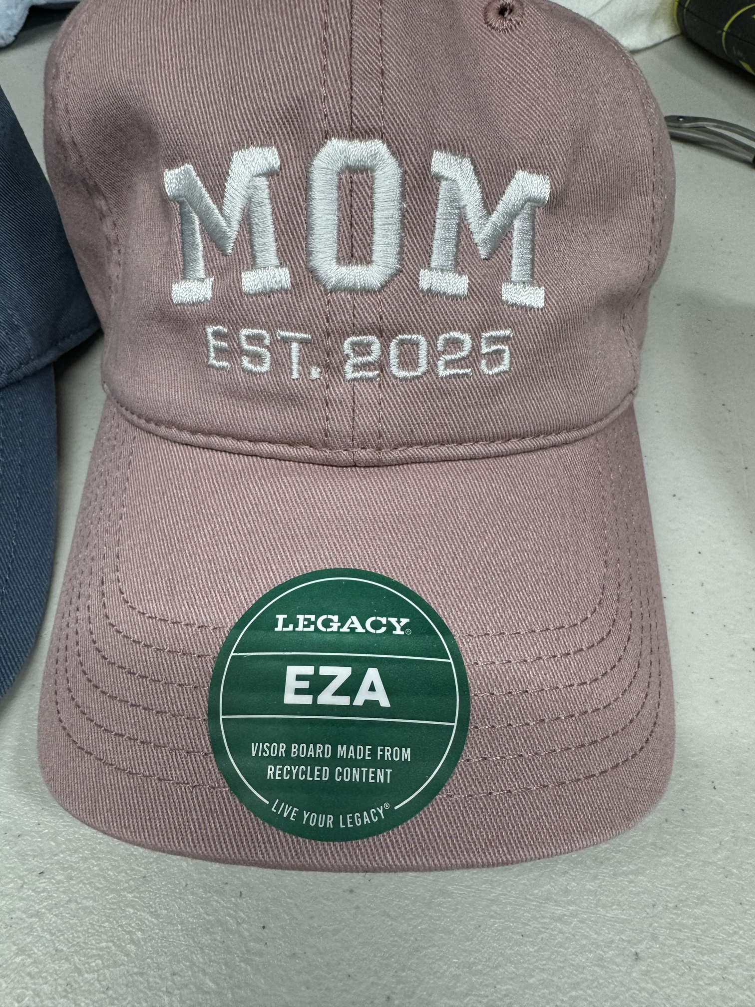 Mom Est. Hat.png