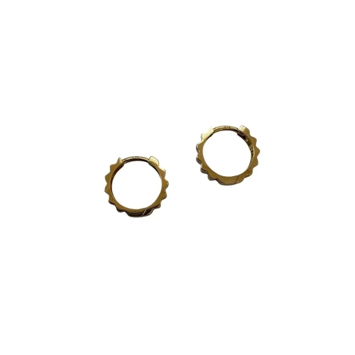 Rio | Stepped Textured Huggie Earrings in 9ct gold, stepped design inspired by 1970s rhythm, from Signature Vintage.