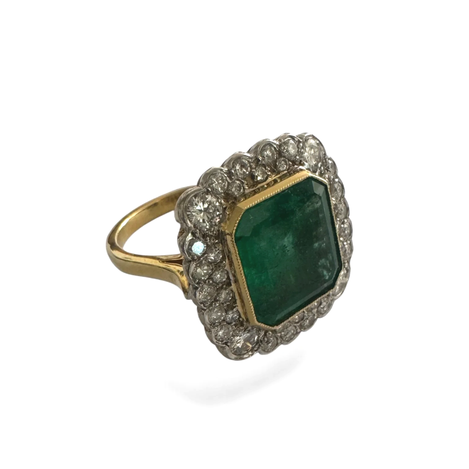 emerald-diamond-ring-side-profile.jpg