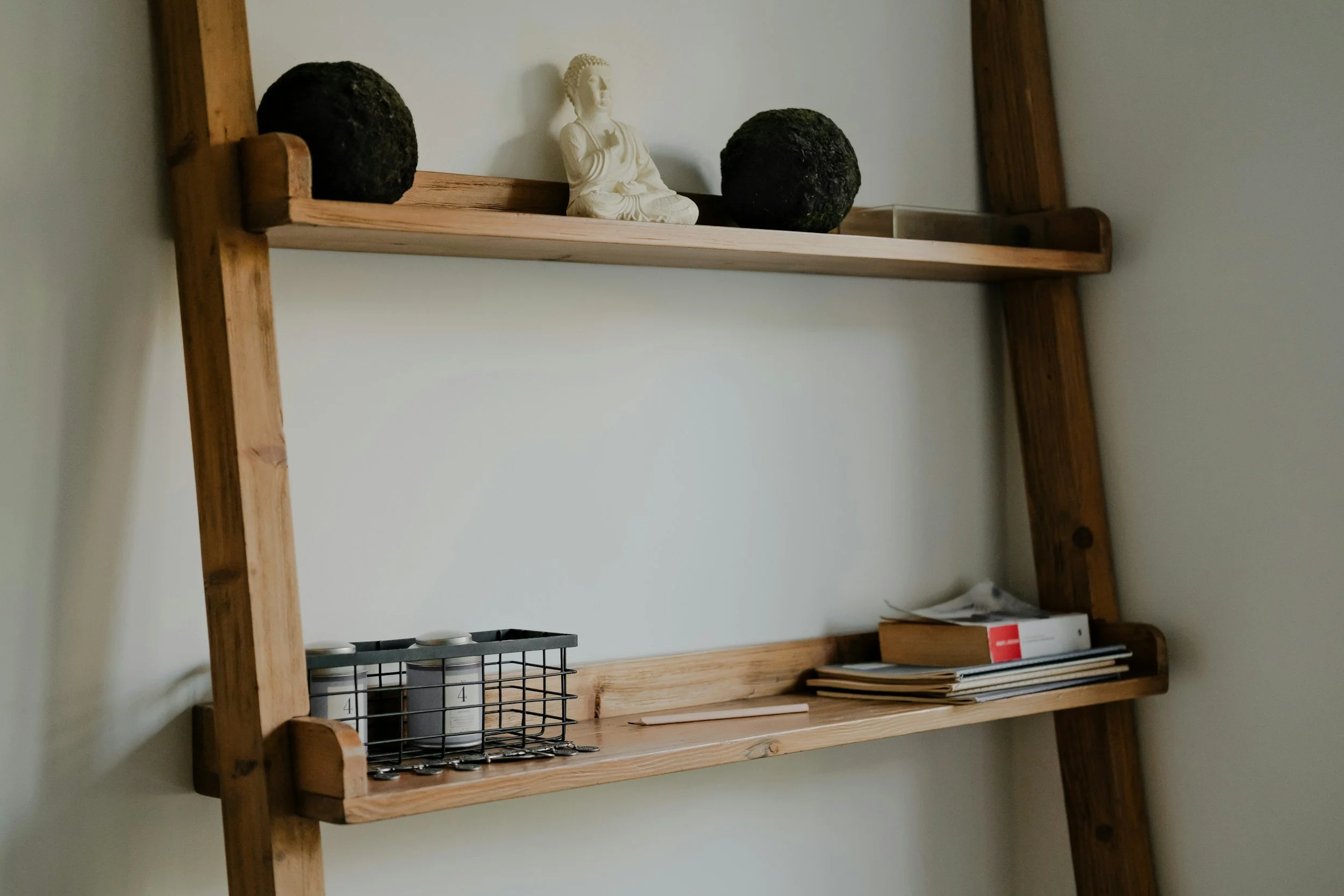 SHELVING UNITS & FLOATING SHELF INSTALLATION TORONTO