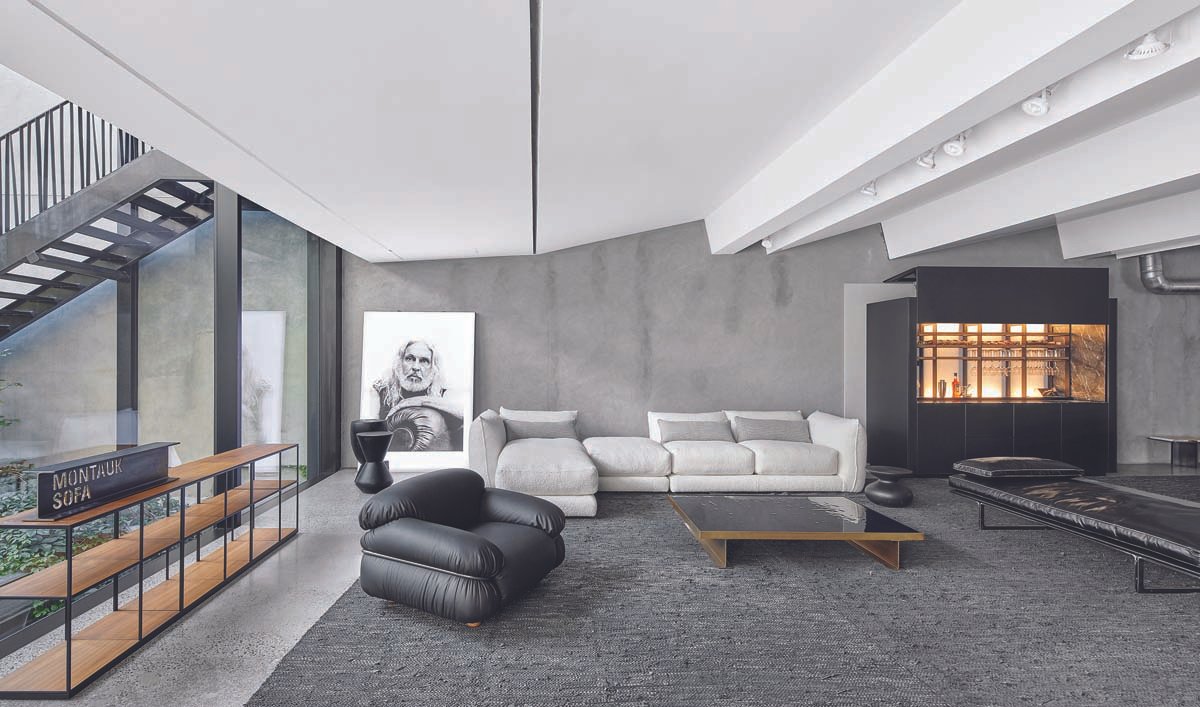 Professional Montauk Sofa Delivery Setup and Installation Across GTA  Montauk Sofa Setup Toronto