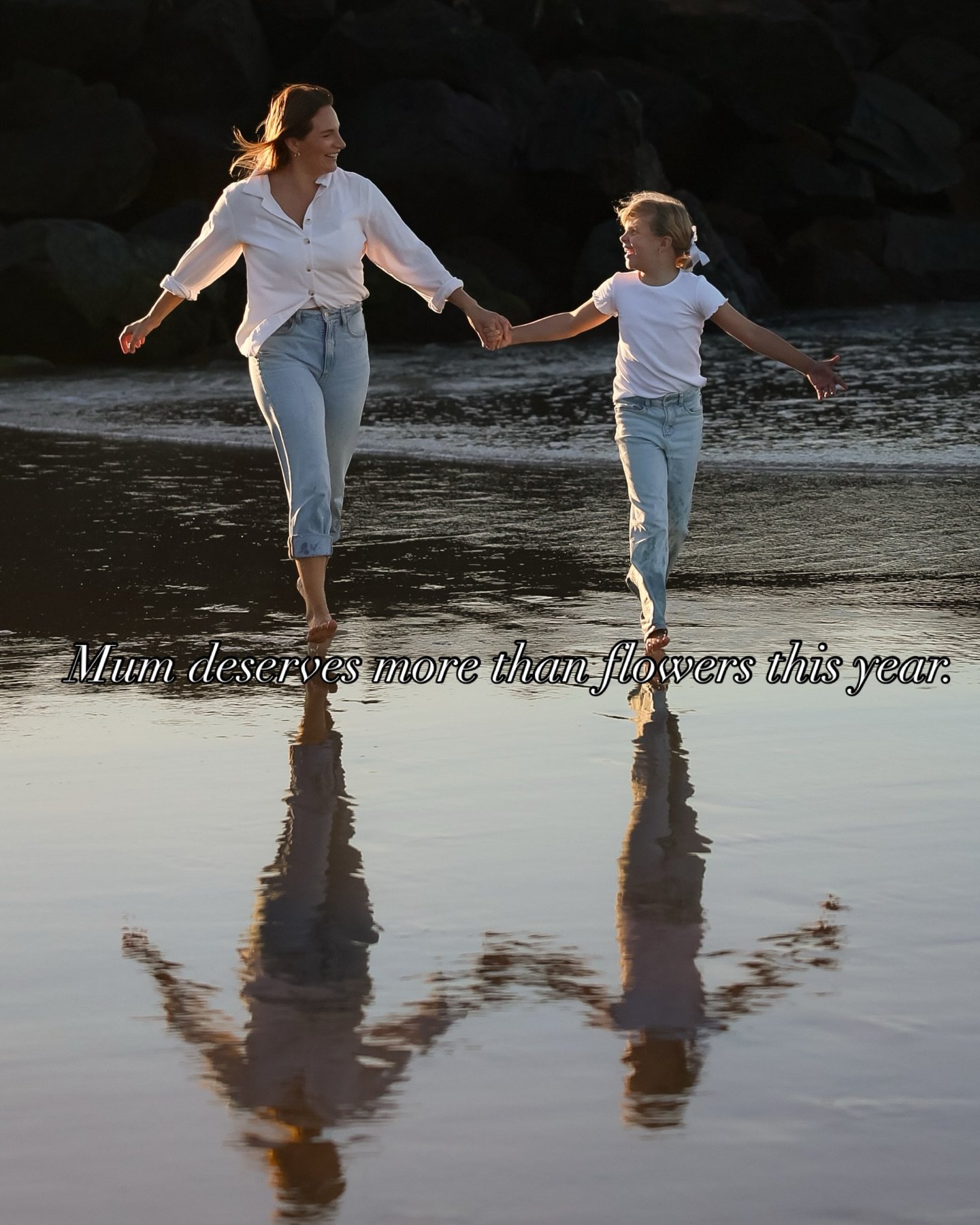🌸Mum deserves more than flowers this year 🌸

10th May 
 *A gorgeous photo together 
💐A bouquet to take home 
 * 20 min session  * Same day delivery  * Beach vibes  * Only $100 

A gift you can DO together and keep forever✨
Spots are limited &mdash