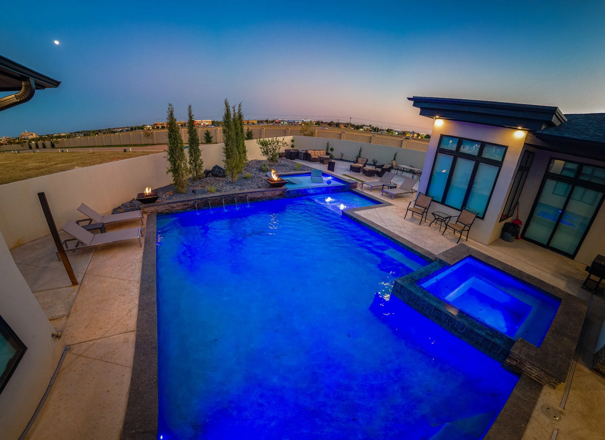Promenade Custom Pool.Aquascape.-09.jpg