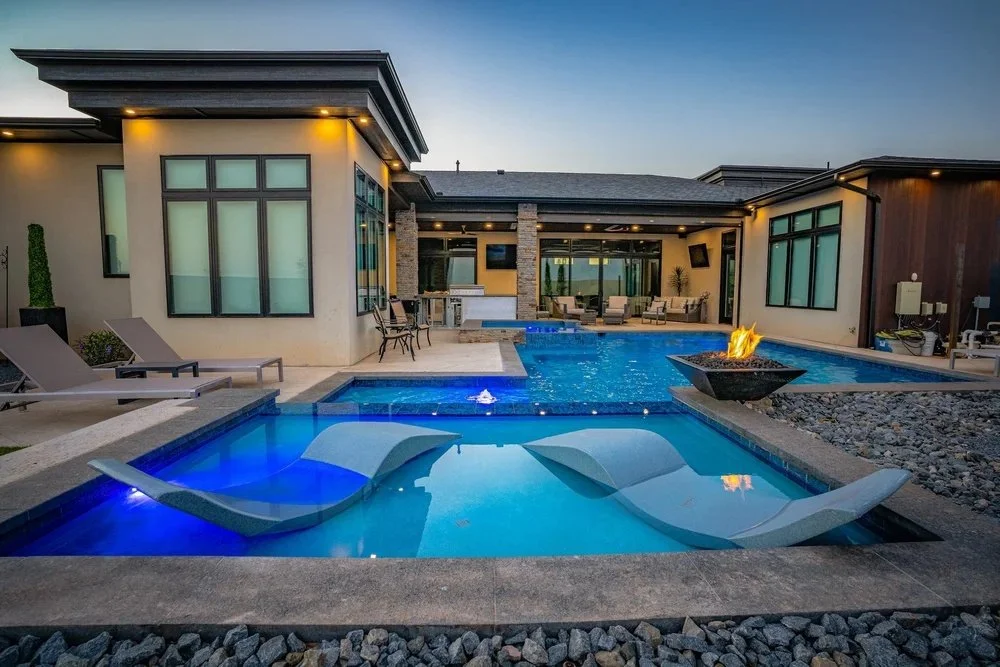 Outdoor Living Additions That Transform a Pool Area