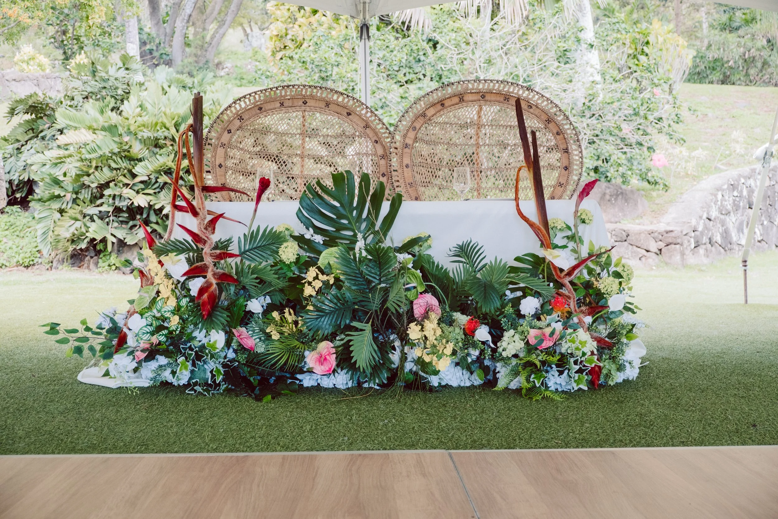How to Plan a Micro Wedding in Oahu, Hawaii (2026 Guide)