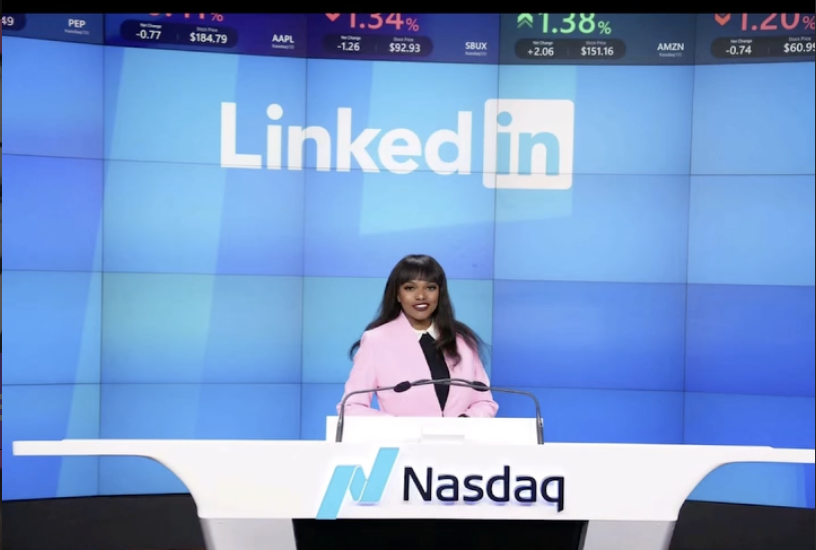 Katheline Jean-Pierre speaking on global stages at Google, Linkedin, Deloitte, Yahoo, Barclays, TIAA, Bank of America and other places. She is a keynote speaker, a global public speaker on Career and AI acceleration. 
