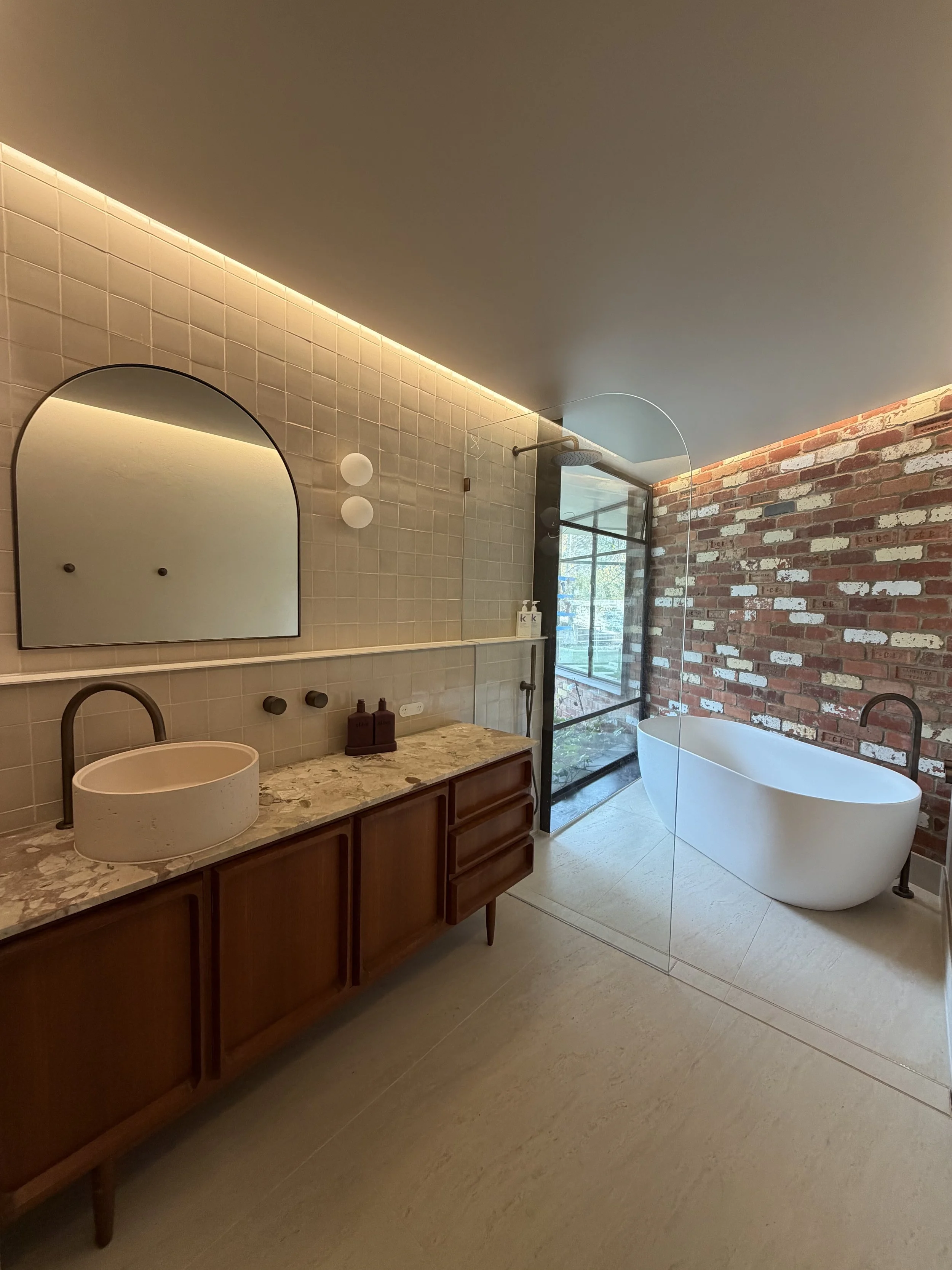 Knock Down & Rebuild: Carlile Residence