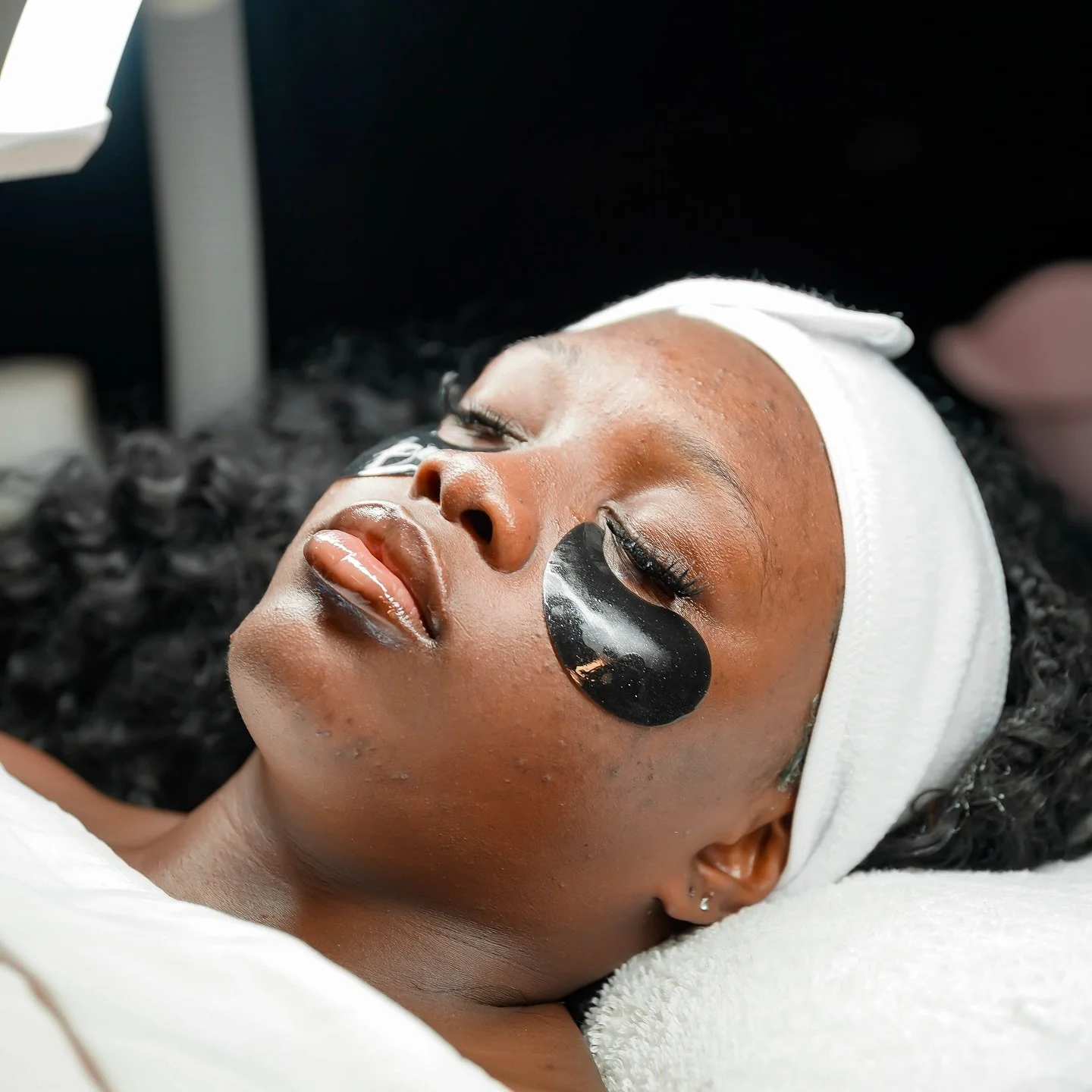 This summer heat can compromise your skin&rsquo;s barrier, leading to dehydration, breakouts, or premature aging. Professional treatments help keep your skin balanced, protected, and resilient. 

Visit the link in bio to secure your summer appointmen