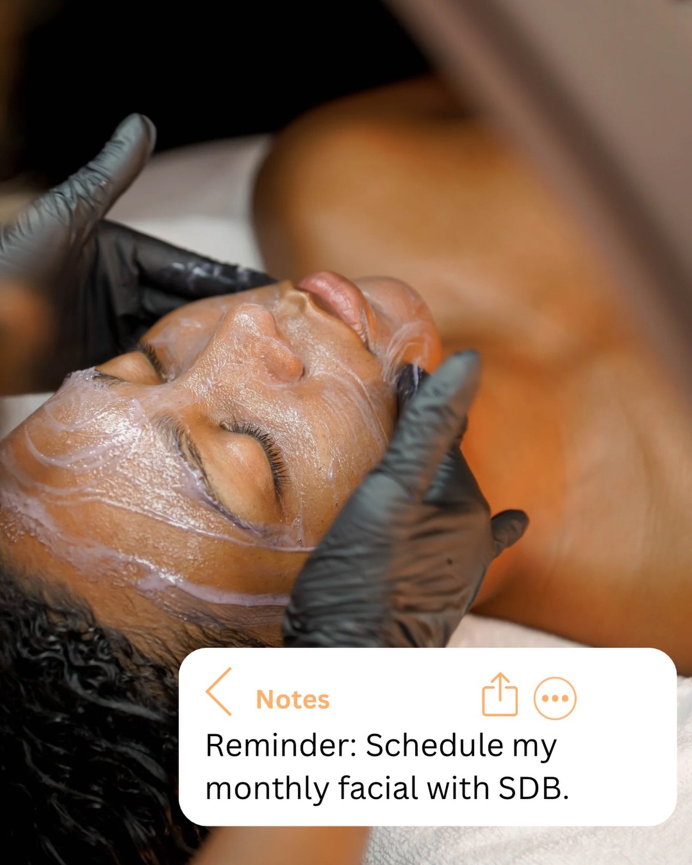 Make your skin a priority, once a month is all it takes 🖤

Visit the link in my bio &amp; book your next facial today🫶🏾