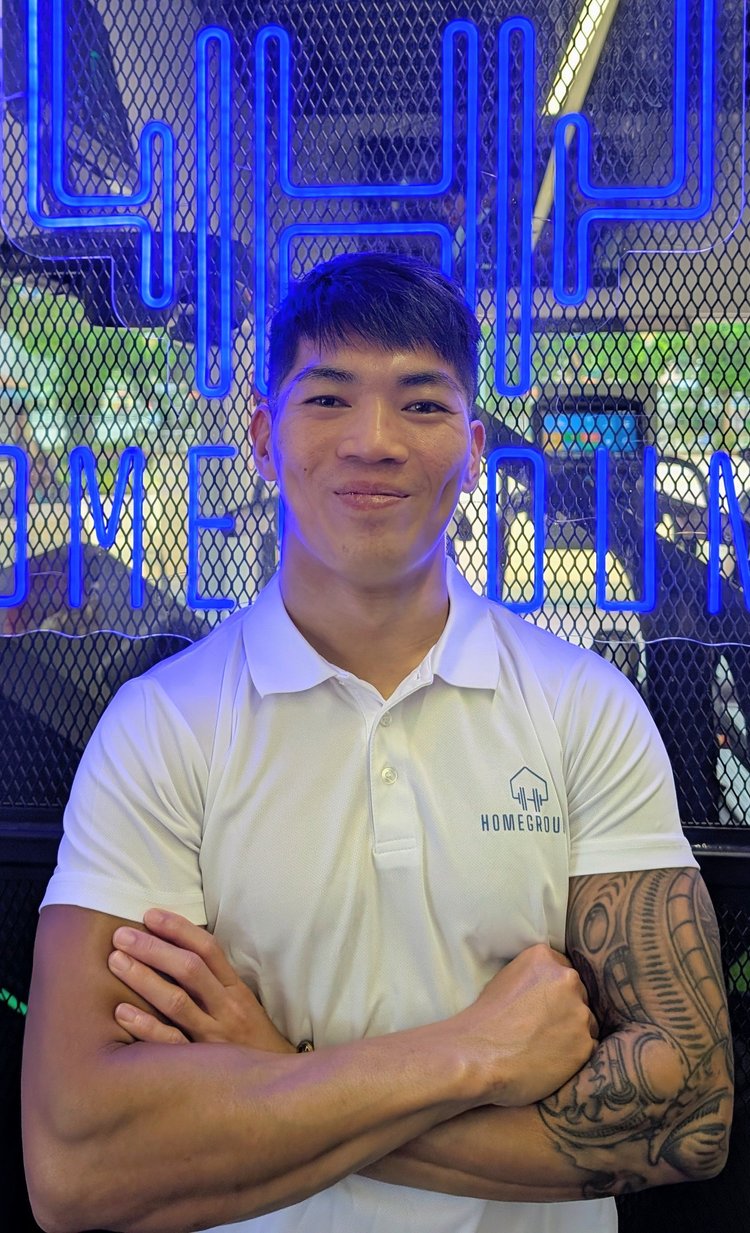PT Daniel Ong coaching at Homeground Gym Clementi