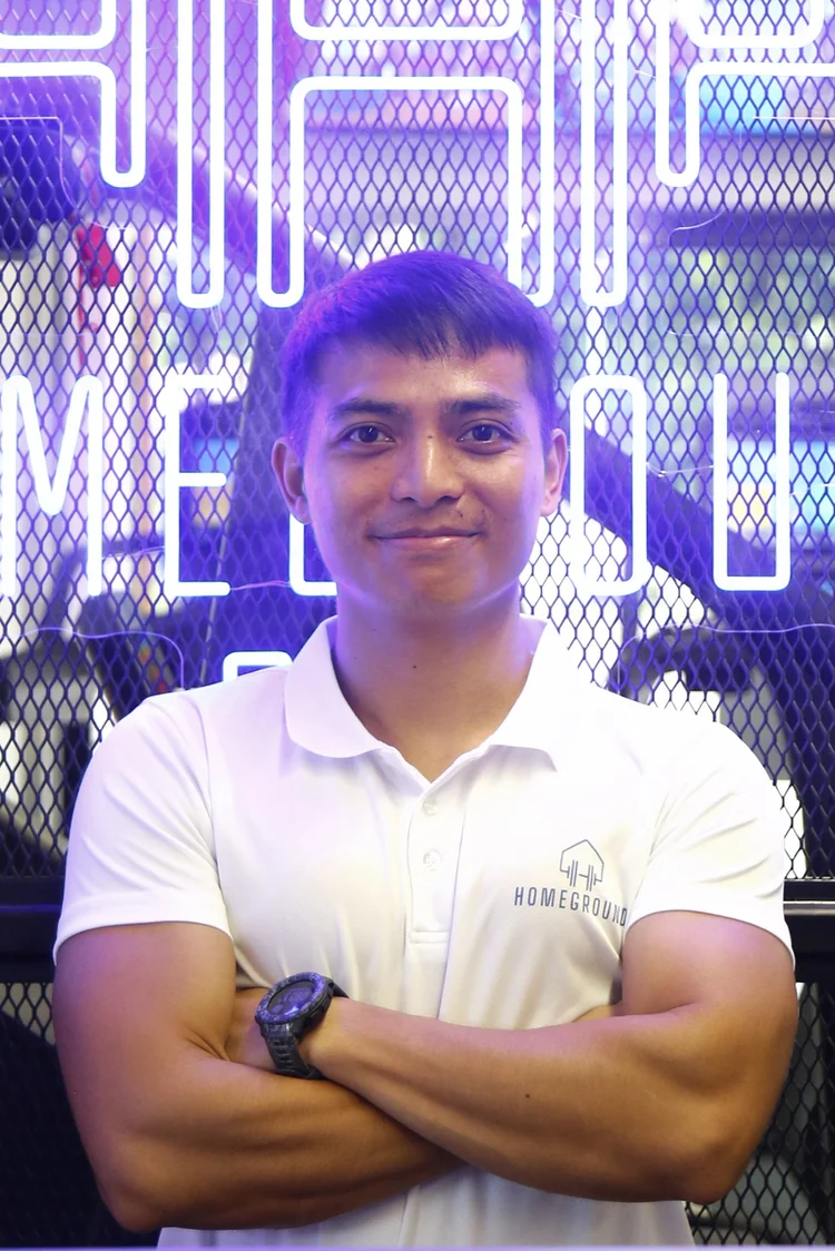 PT Daryl James coaching at Homeground Gym Clementi